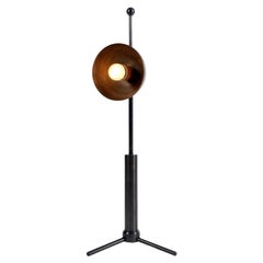 Lámpara de escritorio Wing Burnt Brass Dome by Lamp Shaper
