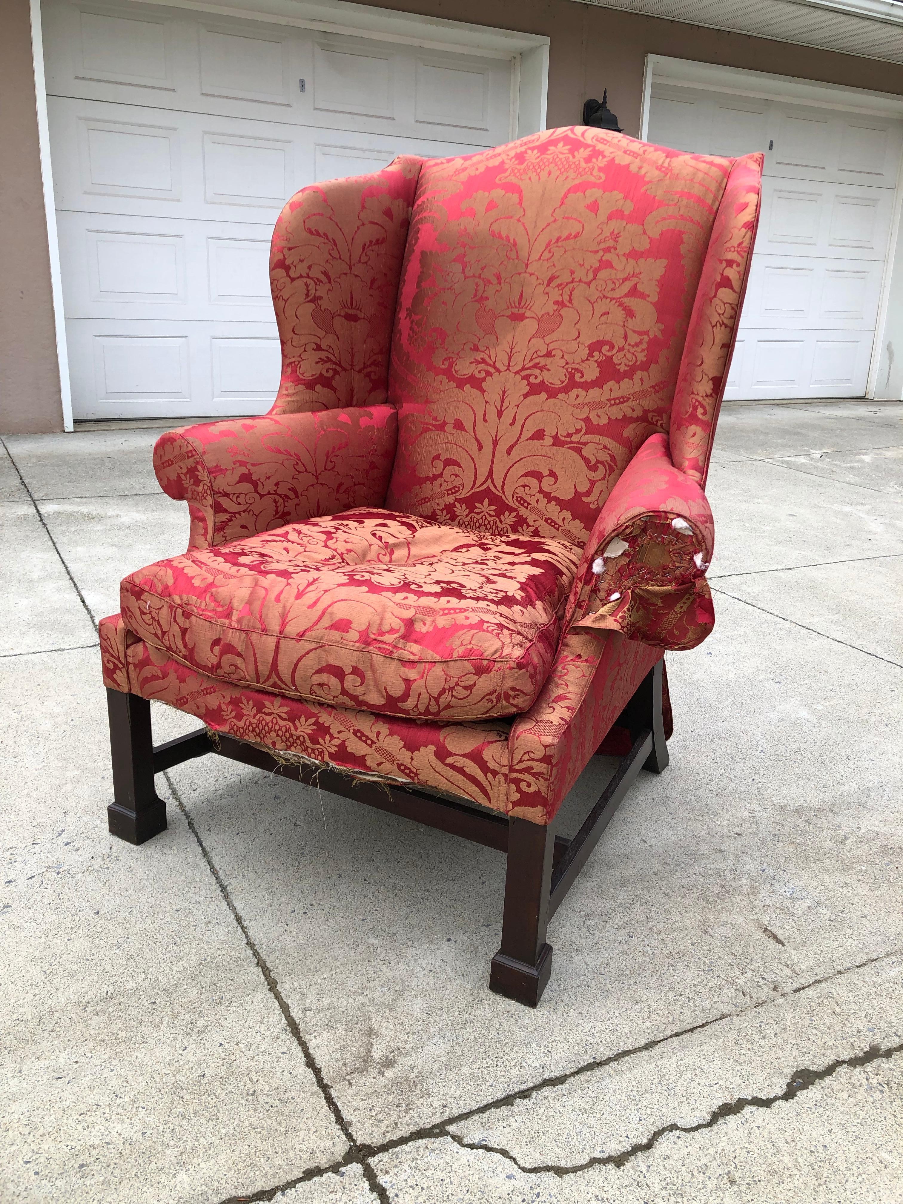 Wing chair Chippendale Philadelphia serpentine front Marlboro feet, circa 1770.