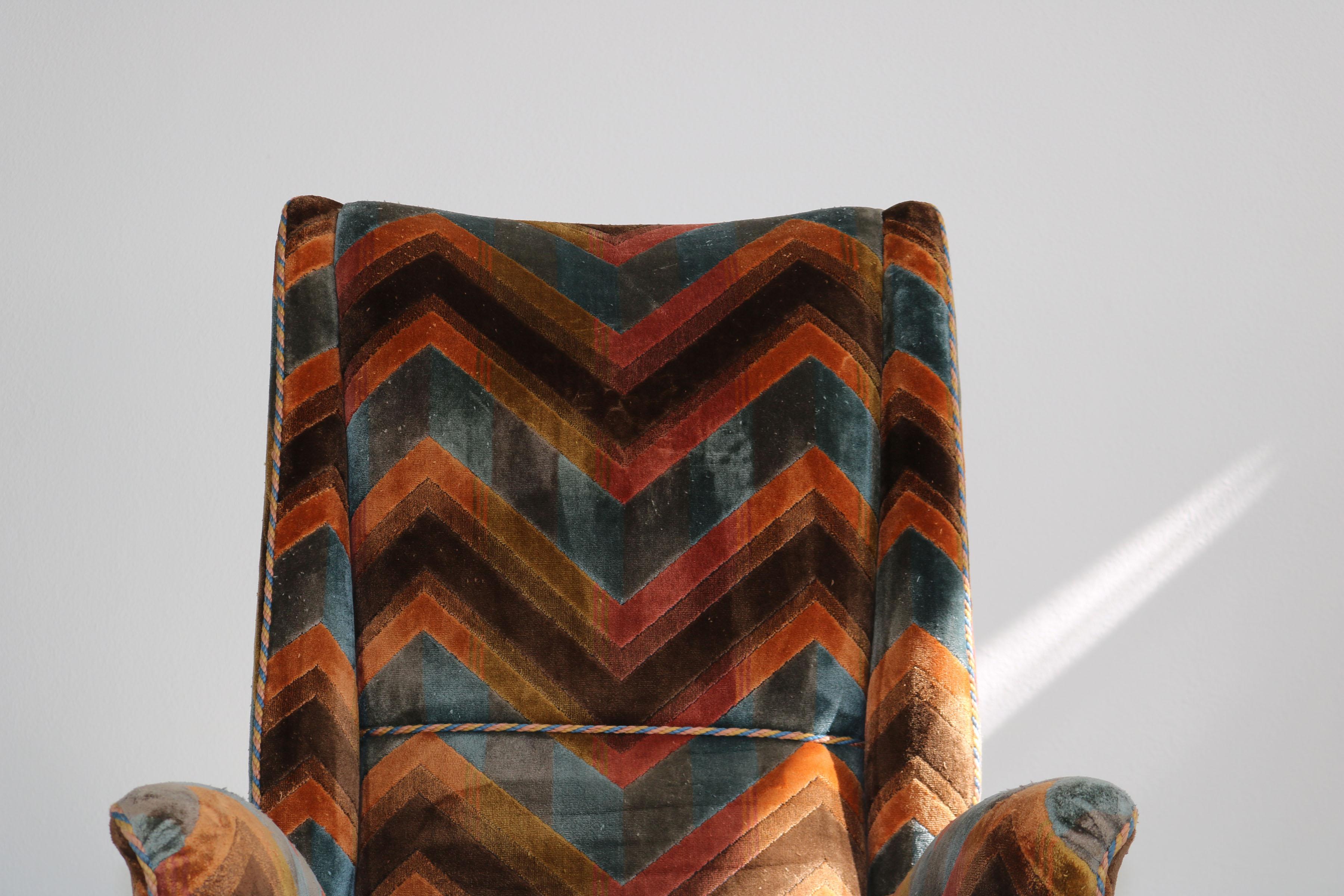 Wing Chair, Design and Manufacturer I. S. A. Bergamo, Italy, 1950s For Sale 5