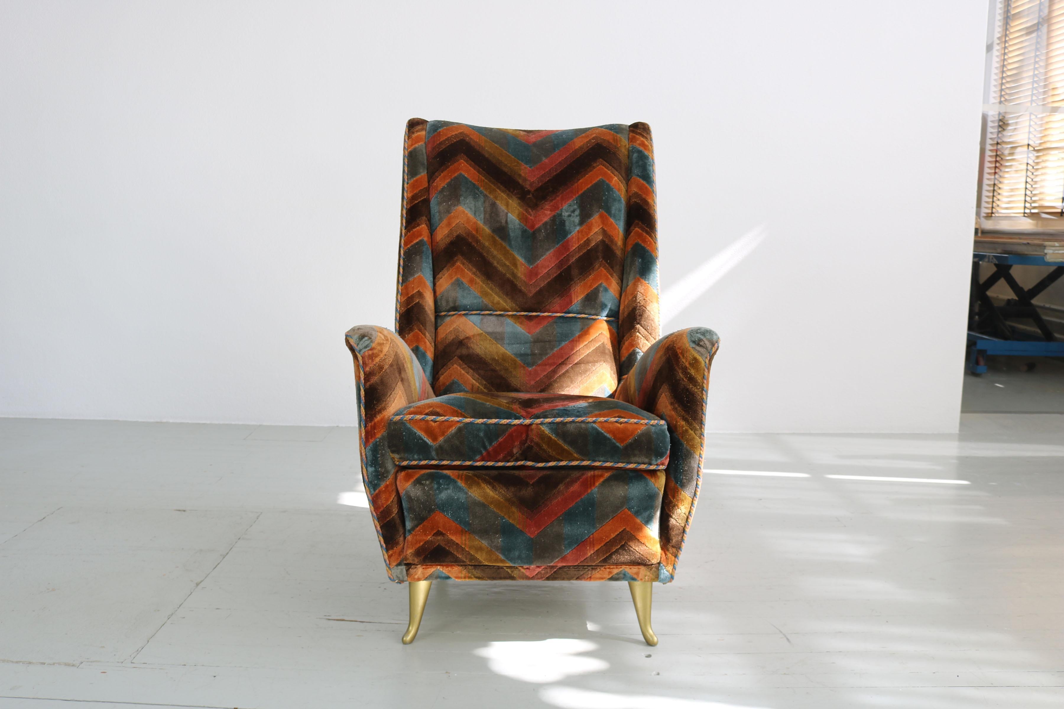 Wing Chair, Design and Manufacturer I. S. A. Bergamo, Italy, 1950s For Sale 2