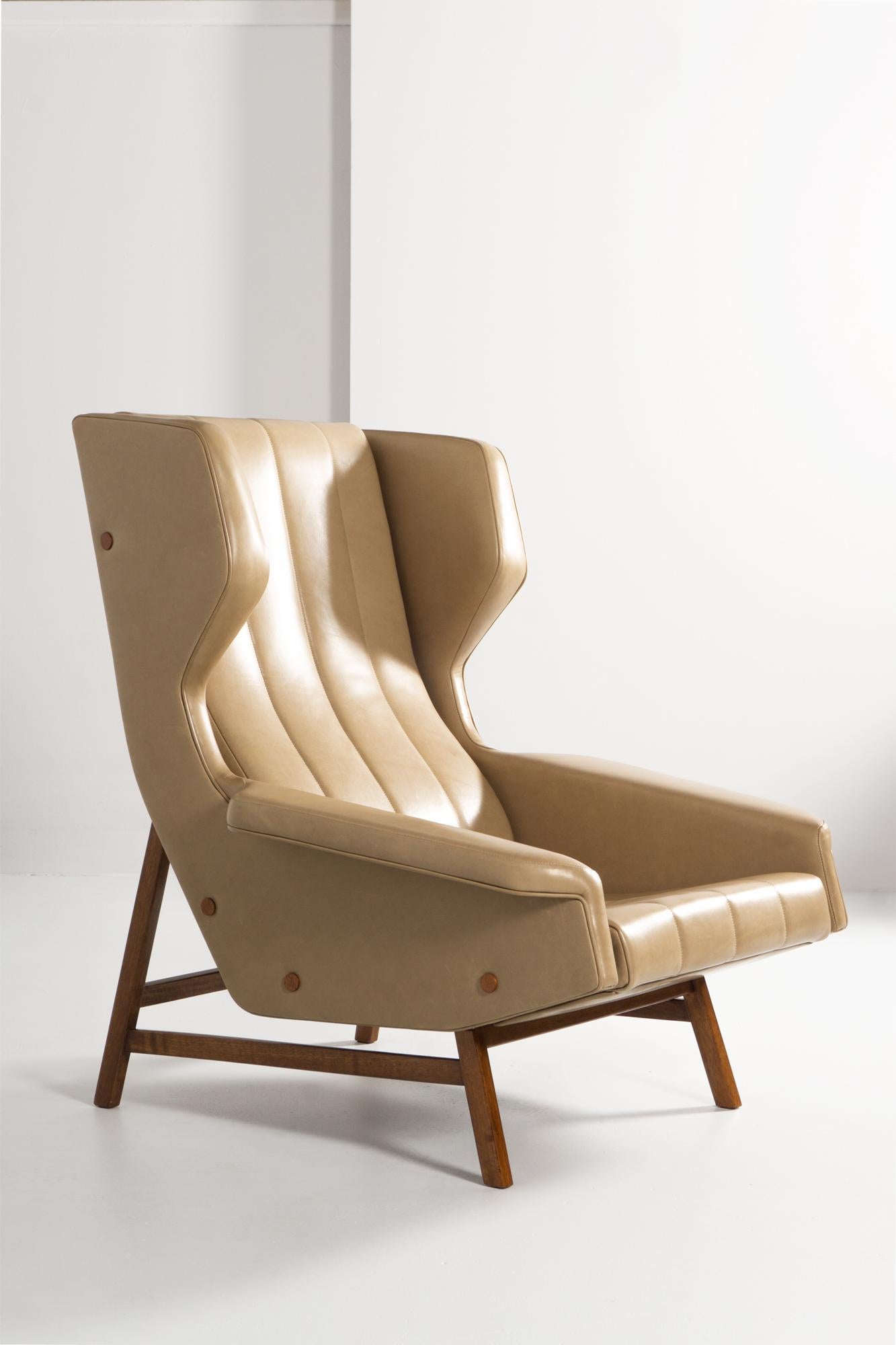 Wing Chair 'Modell 877' Gianfranco Frattini 1957 In Good Condition In Berlin, DE
