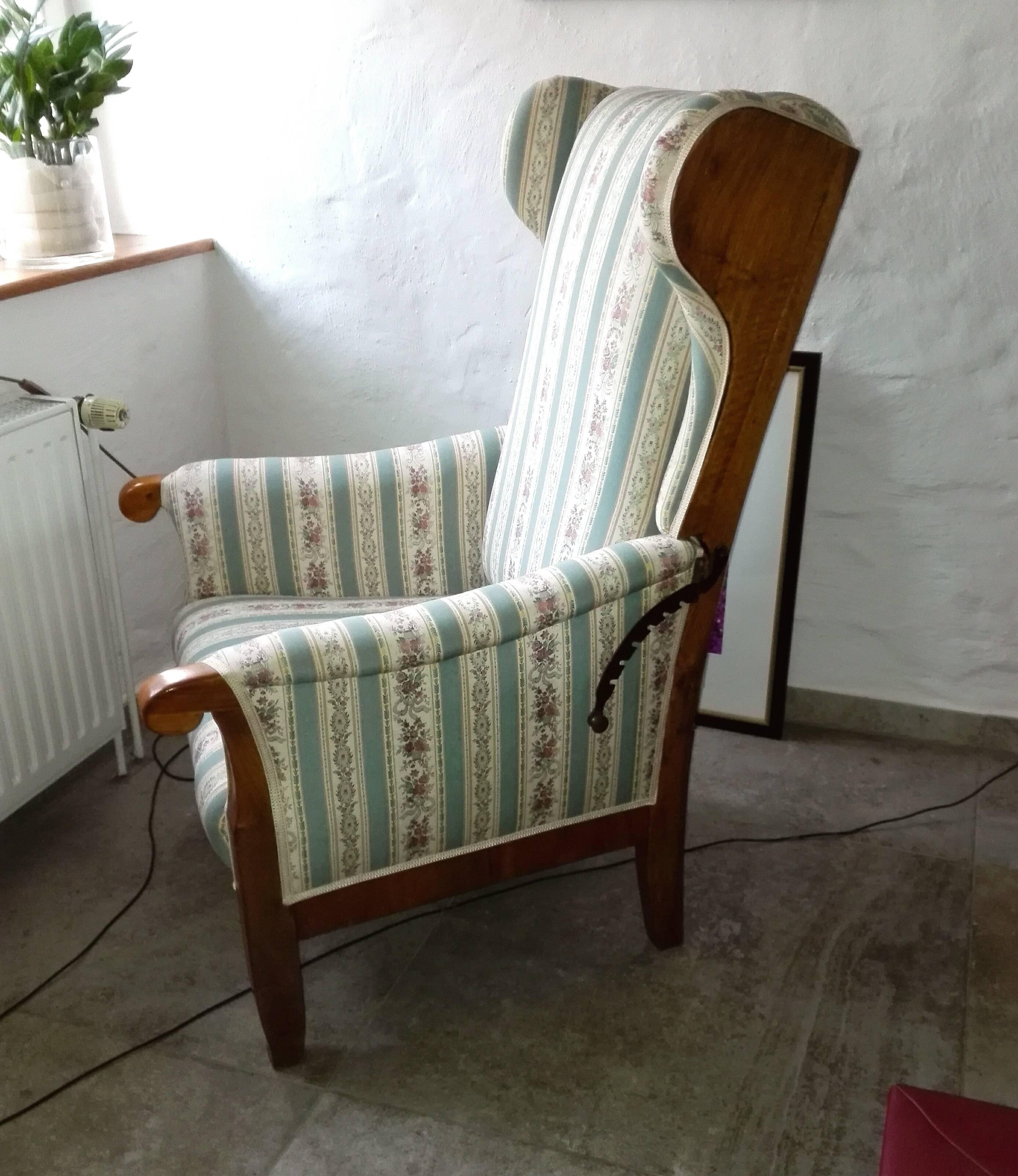 Other Wing Chair Walnut Solid Hand, Forget Mountings, France, 19th Century Restored For Sale