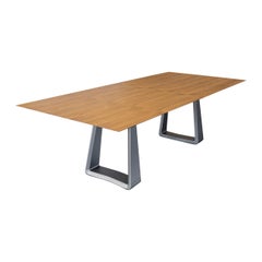 Table de salle à manger Wing avec plateau en placage de bois de teck chanfreiné et base en graphite 98''