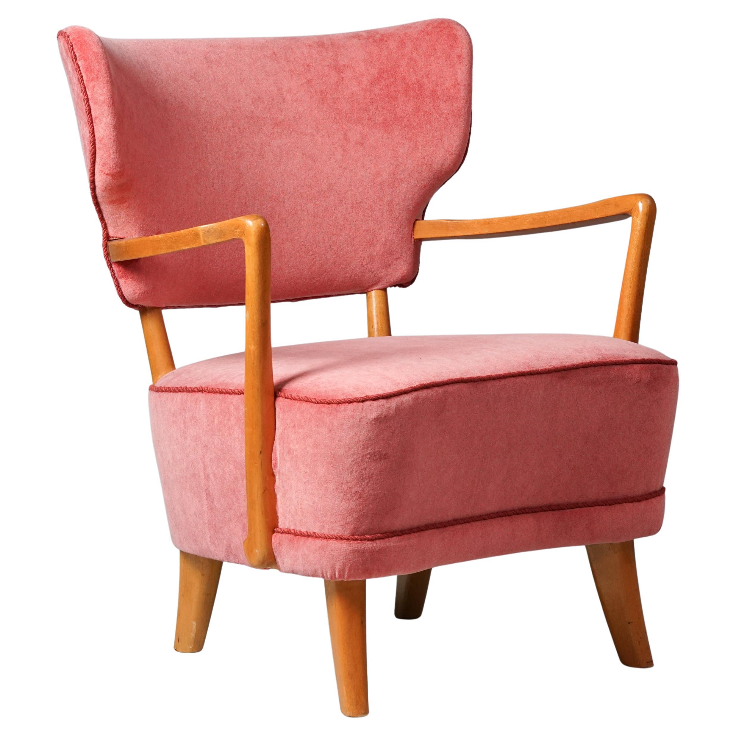Wingback Armchair, attr. Runar Engblom, Finland, 1940s