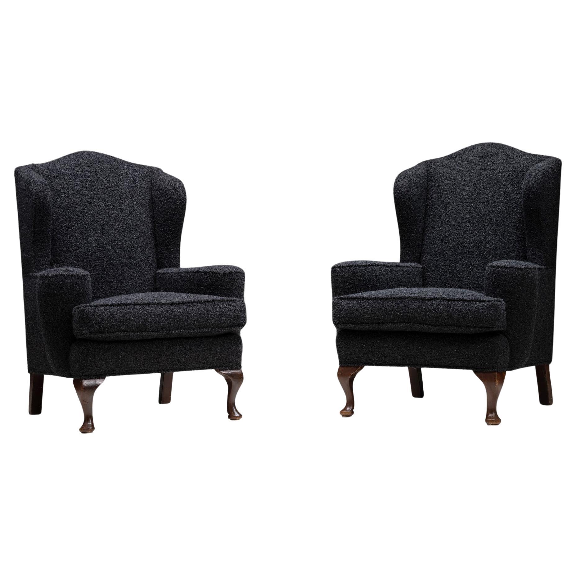 Oversized English Beige Leather Wingback Chair at 1stDibs oversize