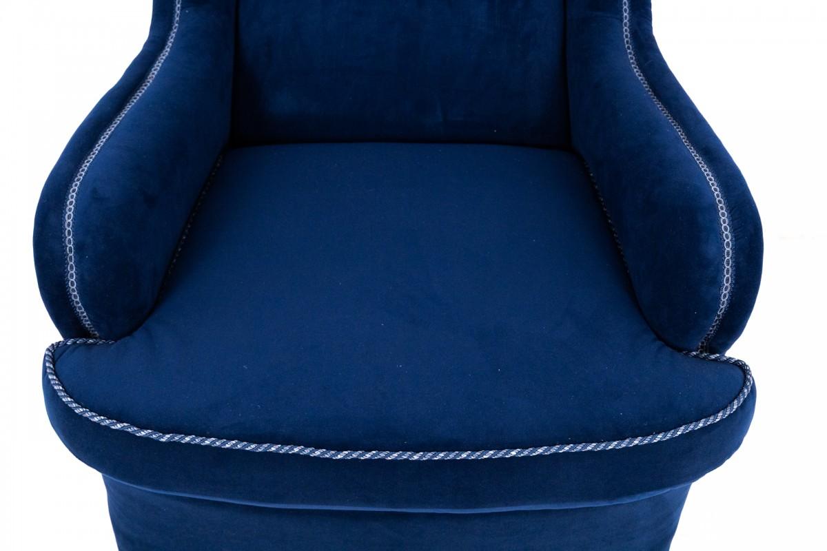 Sillones con respaldo, Norte de Europa, mediados del siglo XX. Después de la renovación. en venta 3