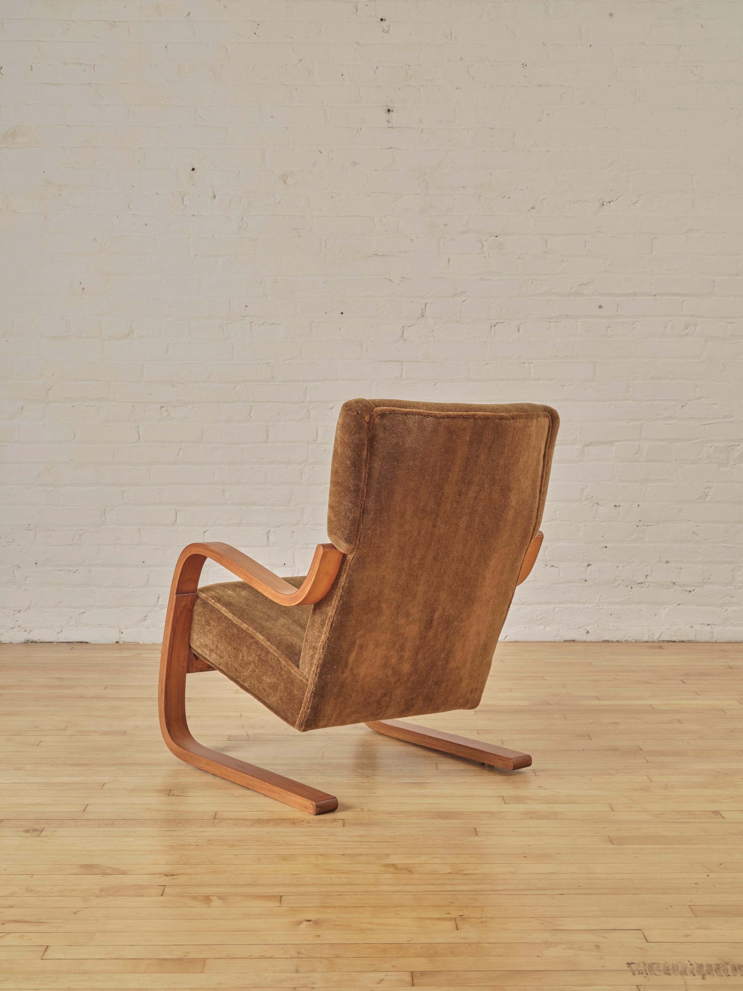 Mid-Century Modern Wingback Chair by Alvar Aalto (Model 401)