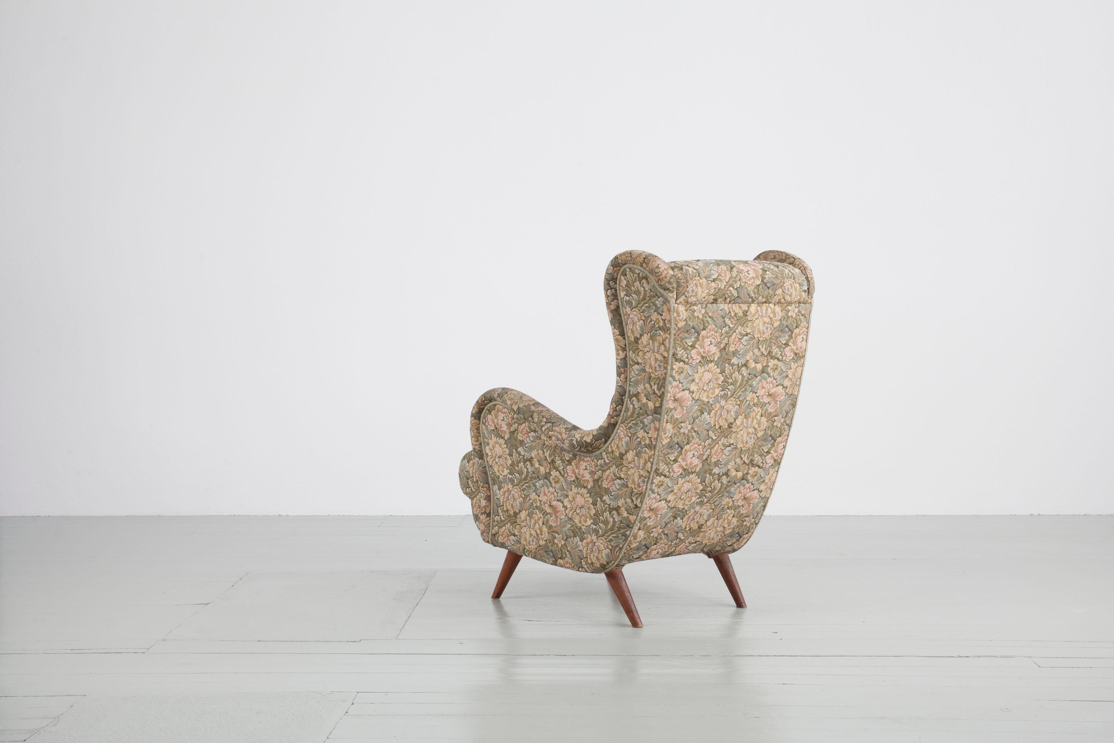 Mid-20th Century Italian Floral Patterned Fabric Wingback Chair, 1950s