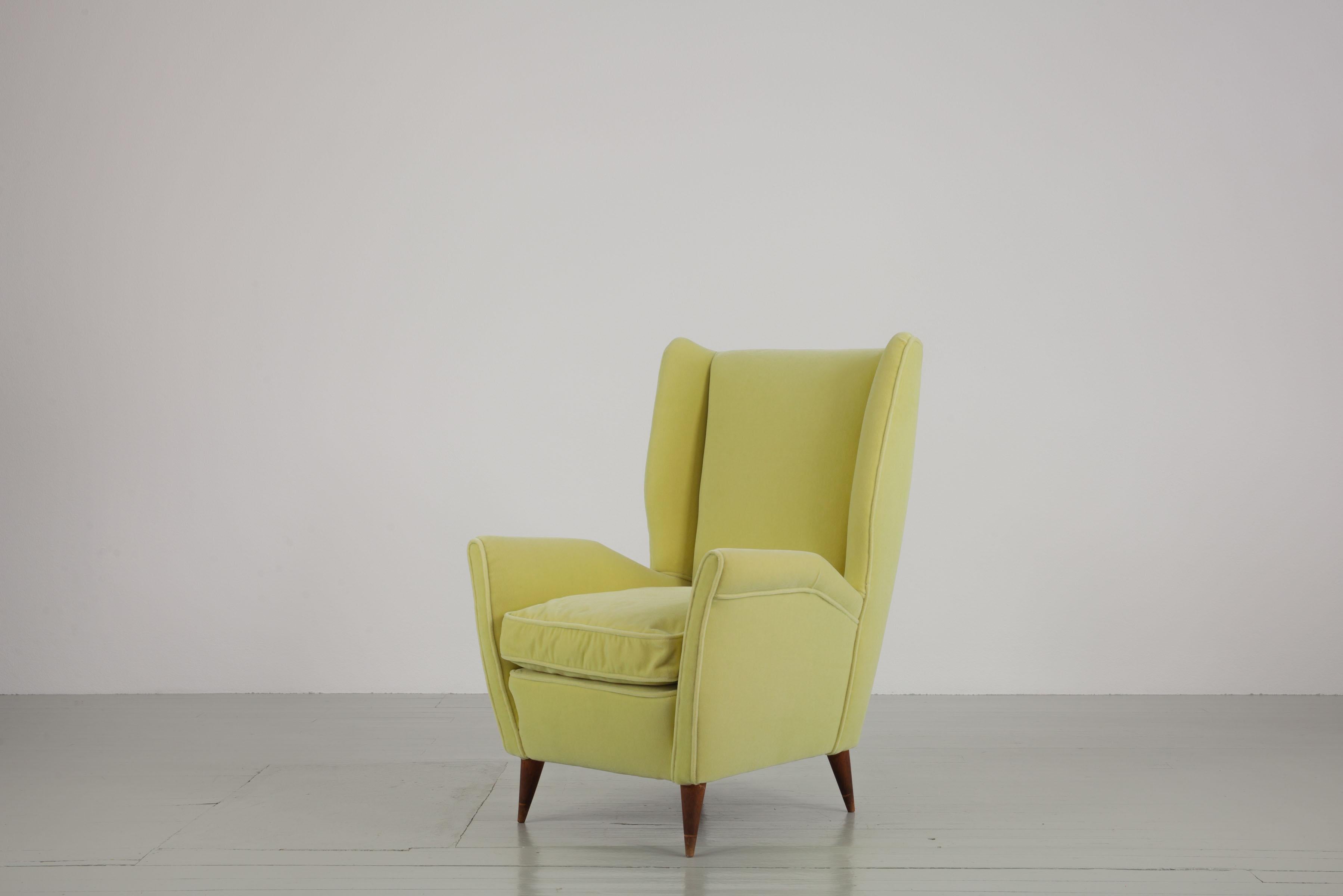 Italian Yellow Wingback Chair, Produced by I.S.A. Bergamo, 1950s For Sale 4