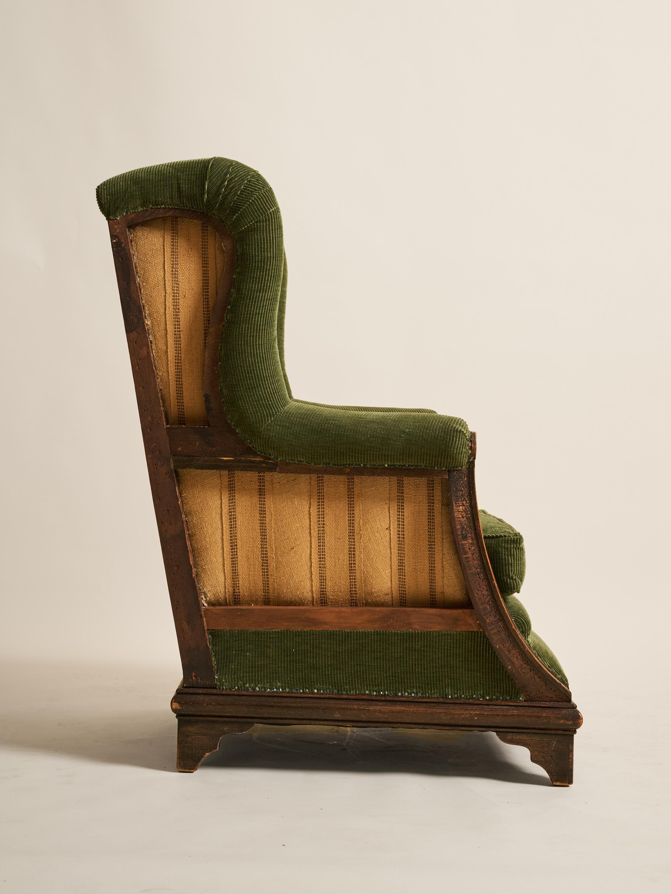 Chaise à dossier tapissée de velours vert, France, 1930-1939 en vente 3