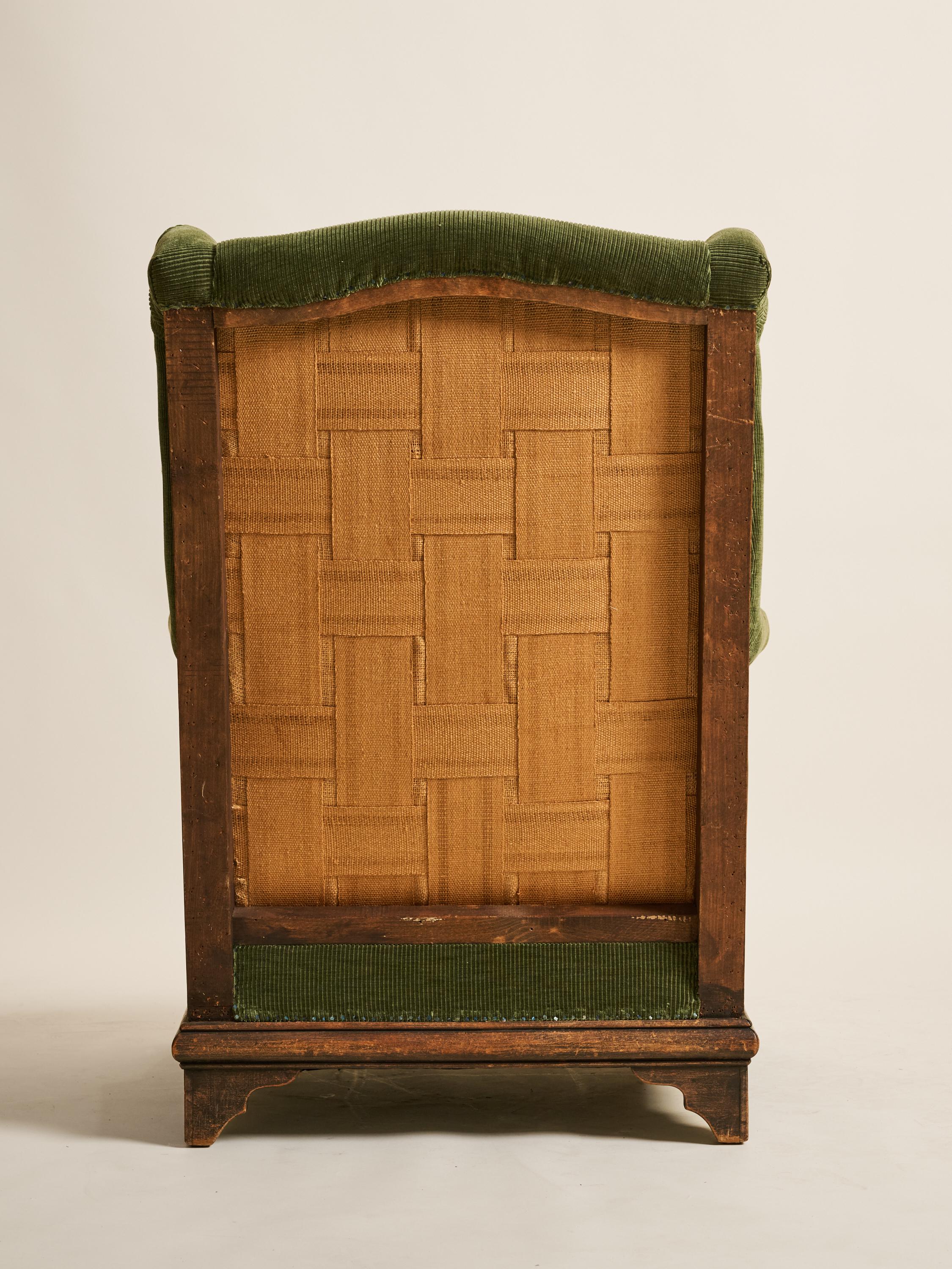 Chaise à dossier tapissée de velours vert, France, 1930-1939 en vente 5