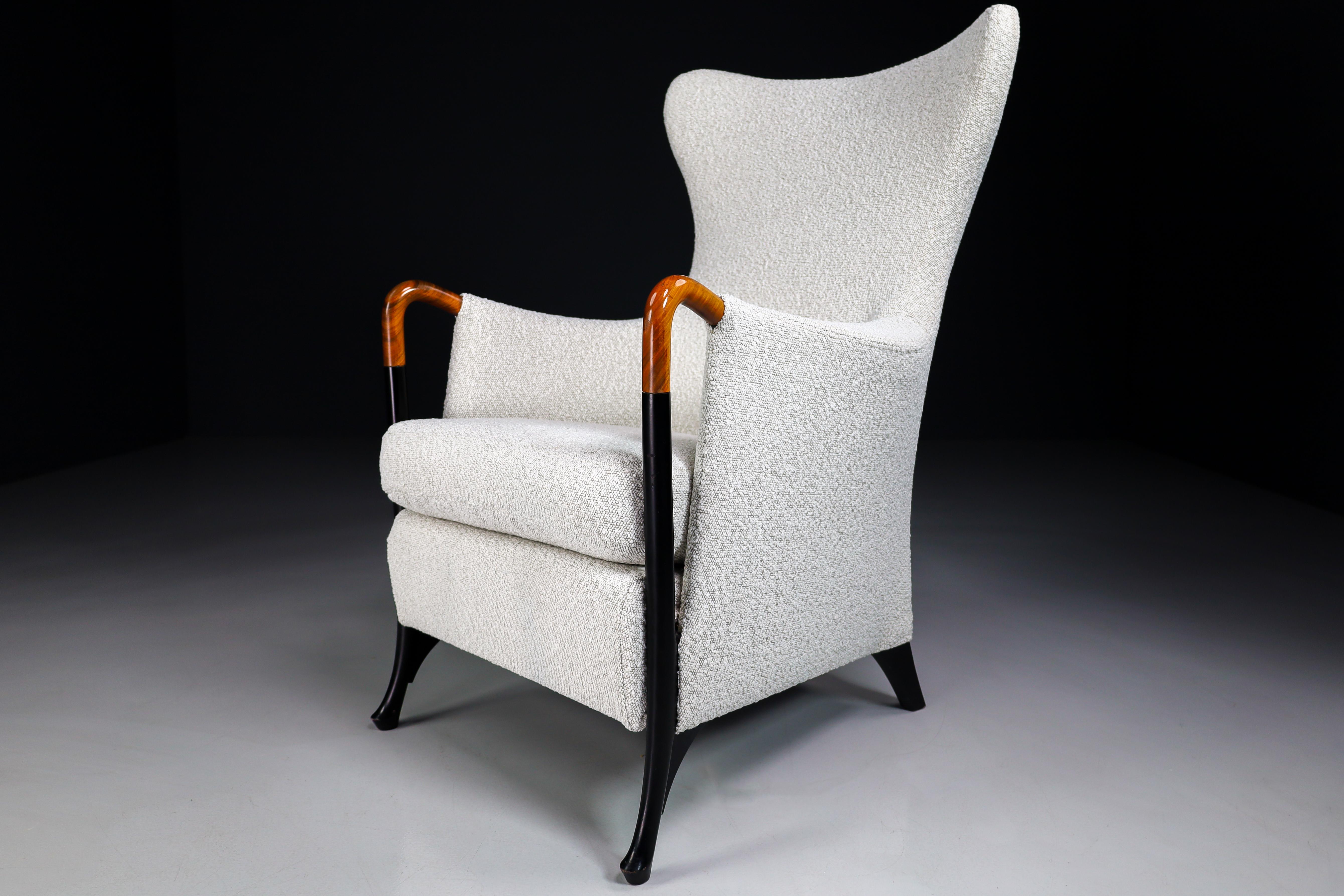 Wingback Chairs by Umberto Asnago for Giorgetti / Progetti in Bouclé Wool Fabric For Sale 4