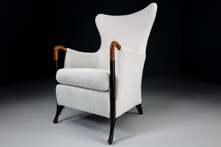 Italian Wingback Chairs by Umberto Asnago for Giorgetti / Progetti in Bouclé Wool Fabric For Sale