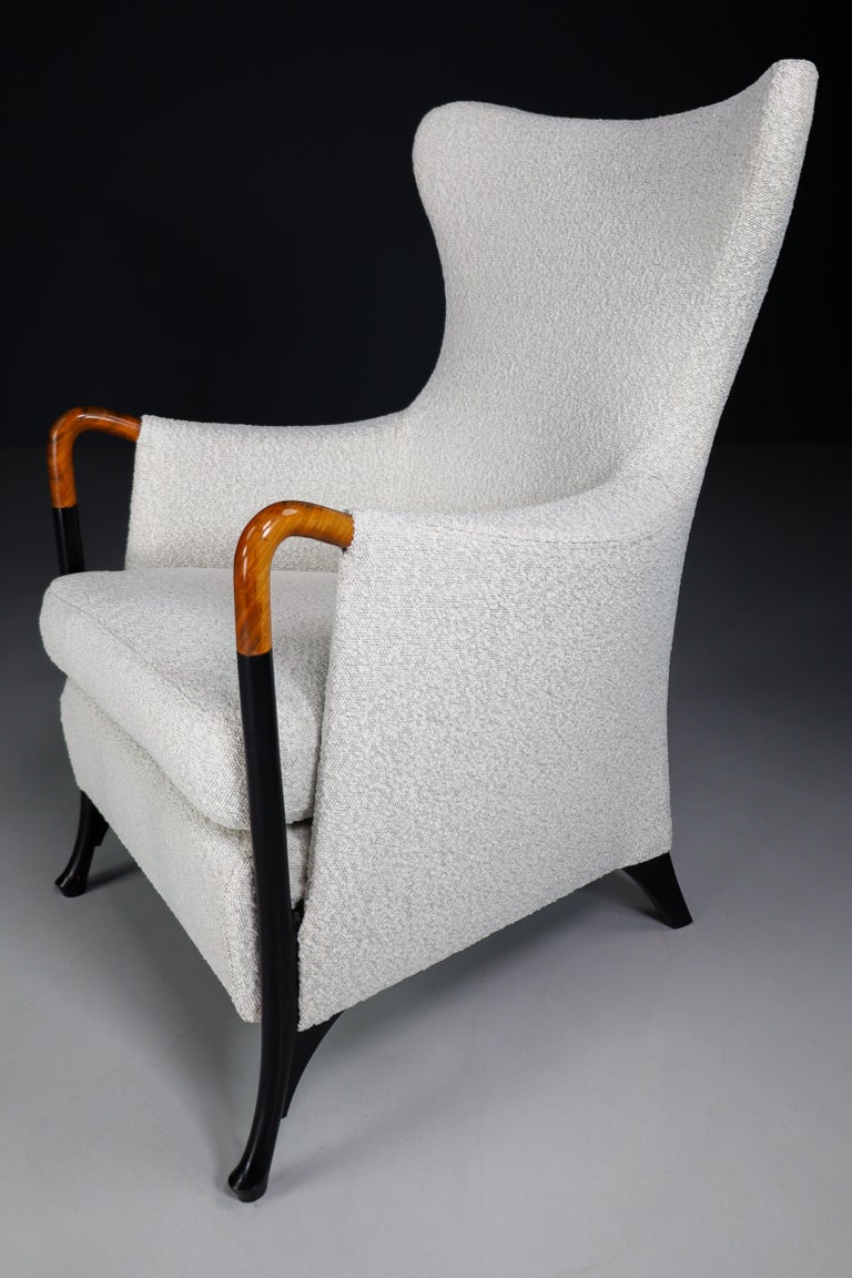 Wingback Chairs by Umberto Asnago for Giorgetti / Progetti in Bouclé Wool Fabric For Sale 1