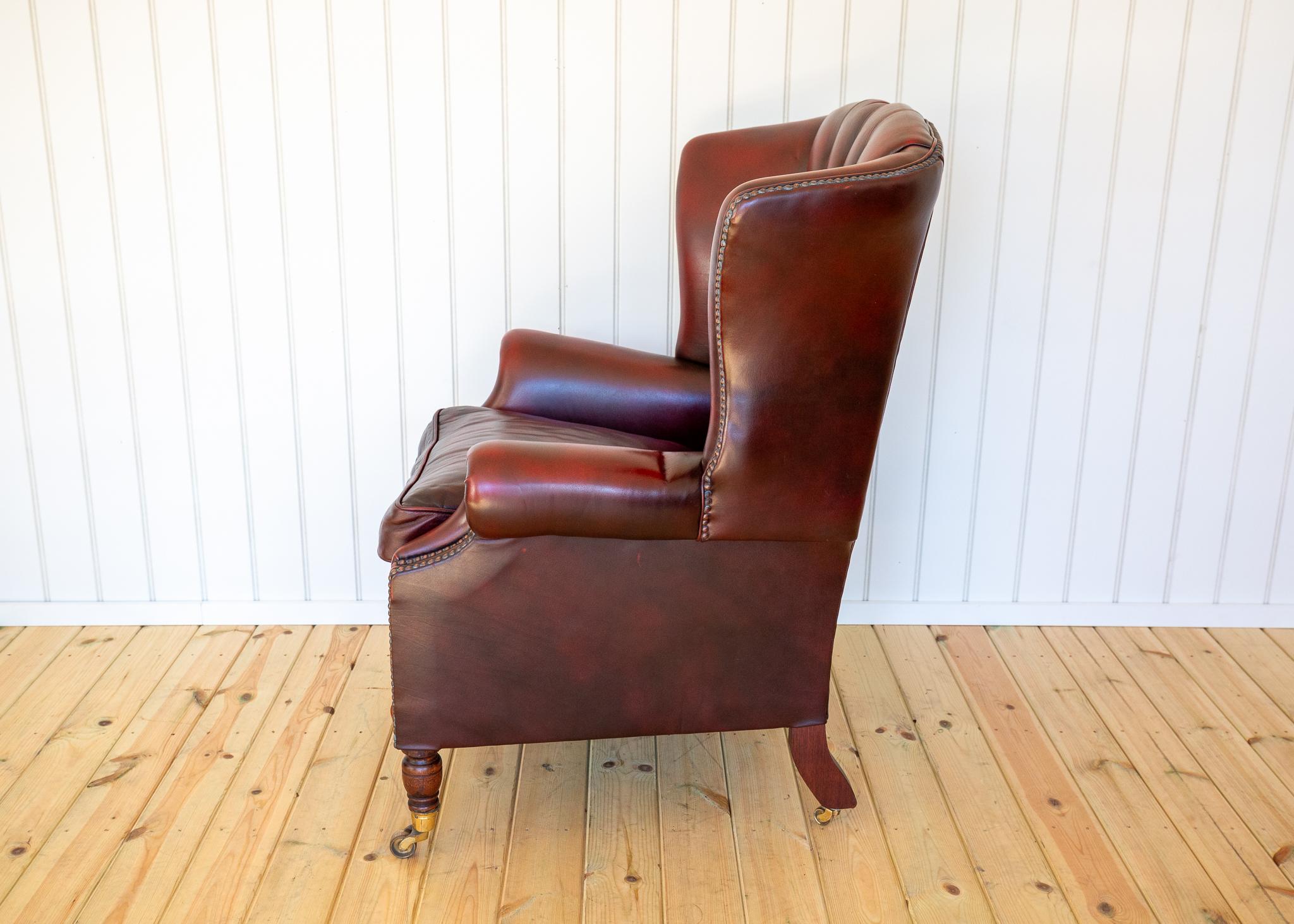 Fauteuil Chesterfield à dossier de style géorgien rouge sang-de-bœuf Harrods 1990 Fireside en vente 2