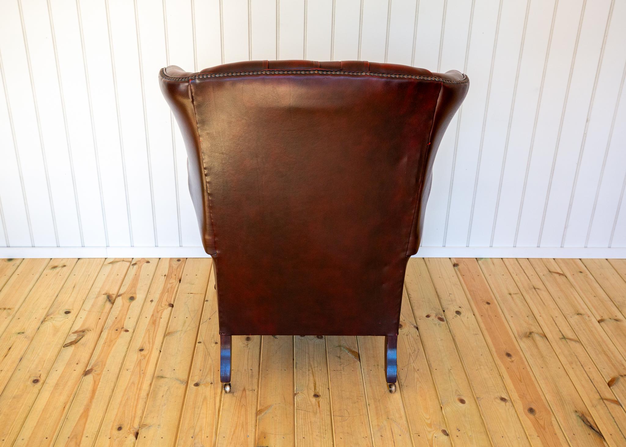 Fauteuil Chesterfield à dossier de style géorgien rouge sang-de-bœuf Harrods 1990 Fireside en vente 5