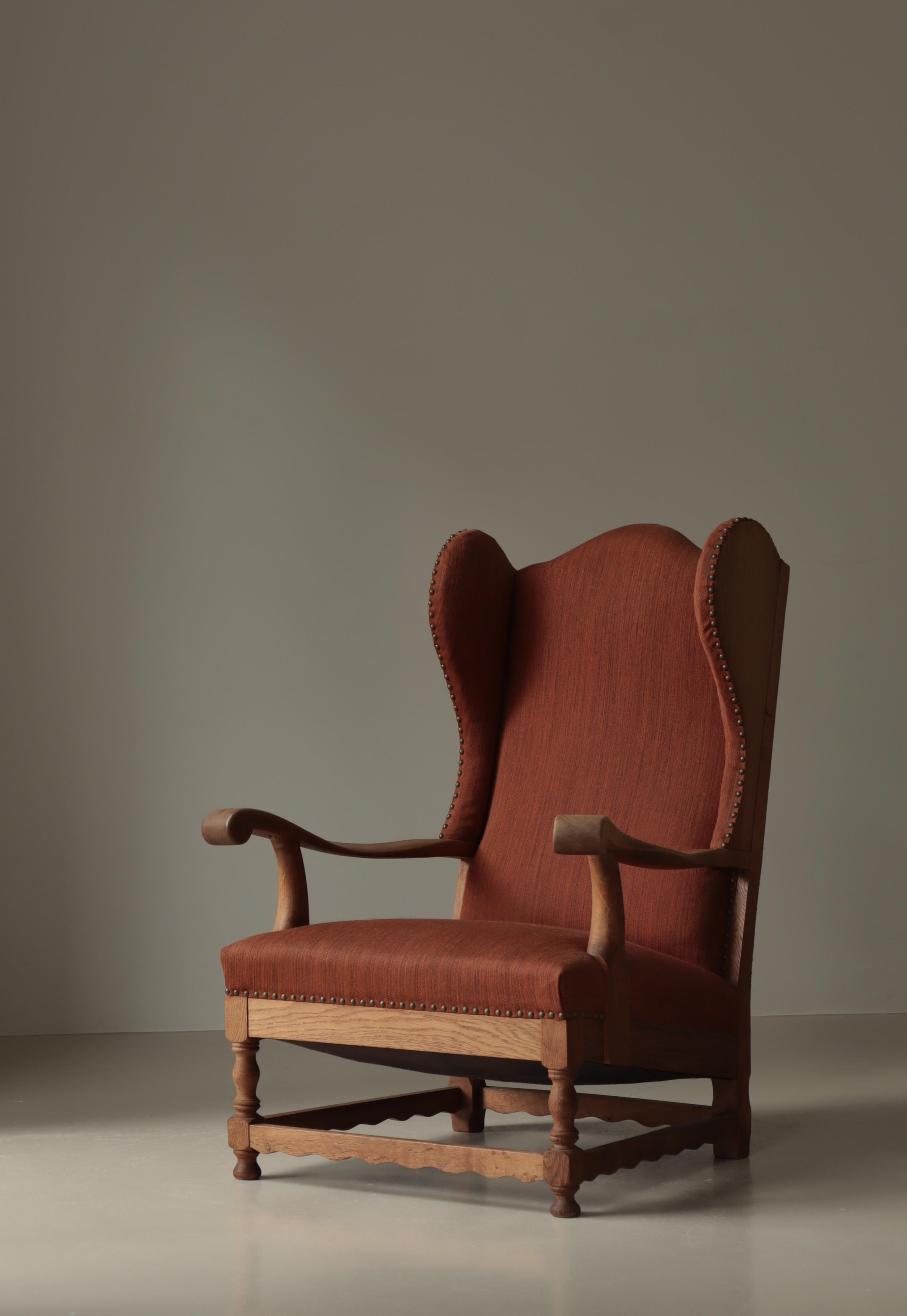Silla Lounge Wingback de roble macizo y lana de ebanista danés, década de 1940 en venta 7