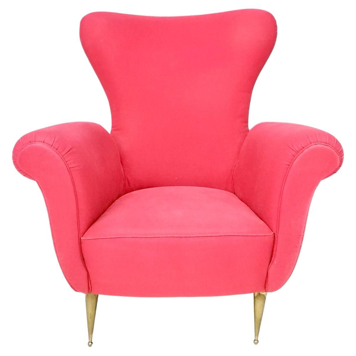 Poltrona Wingback in cotone rosso con piedi in ottone, Italia in vendita