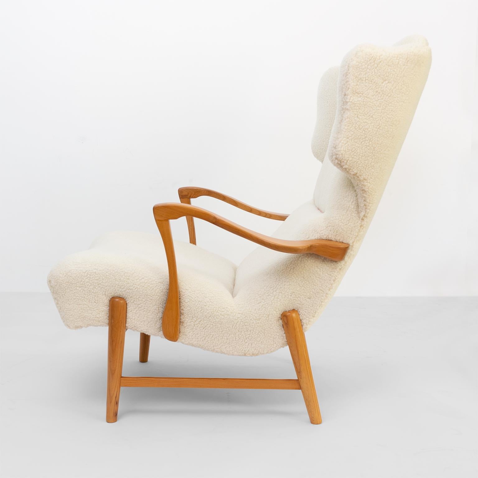faux sheepskin lounge chair