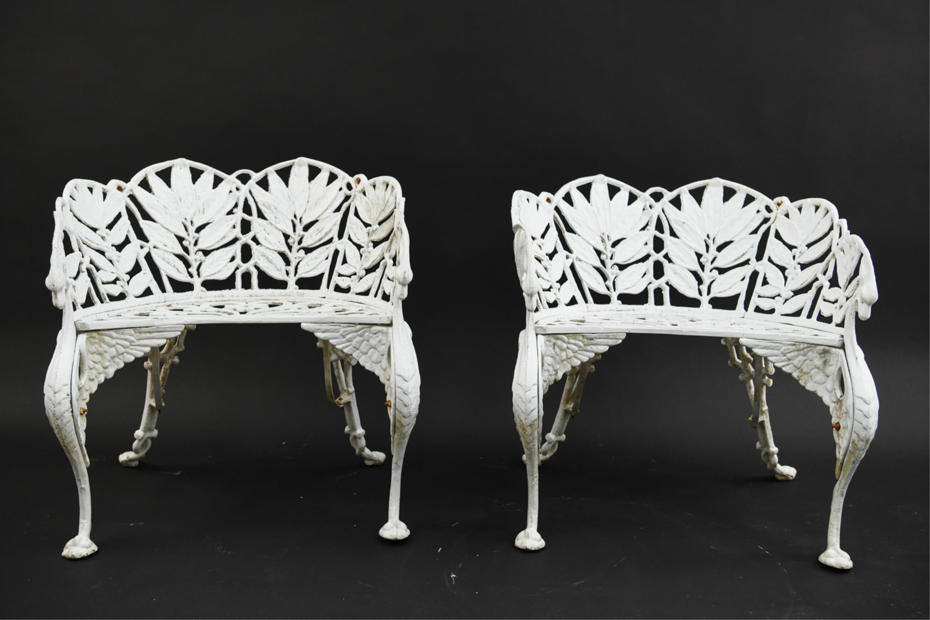 Coalbrookdale-Style Laurel Leaf & Winged Griffen Garden Bench and Chairs 6