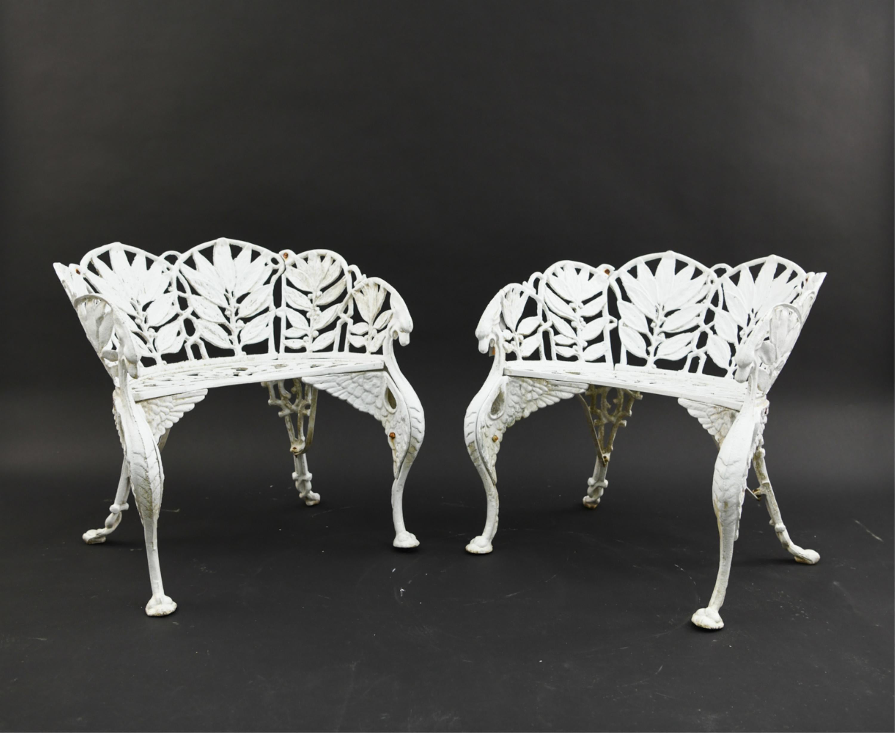 20th Century Coalbrookdale-Style Laurel Leaf & Winged Griffen Garden Bench and Chairs