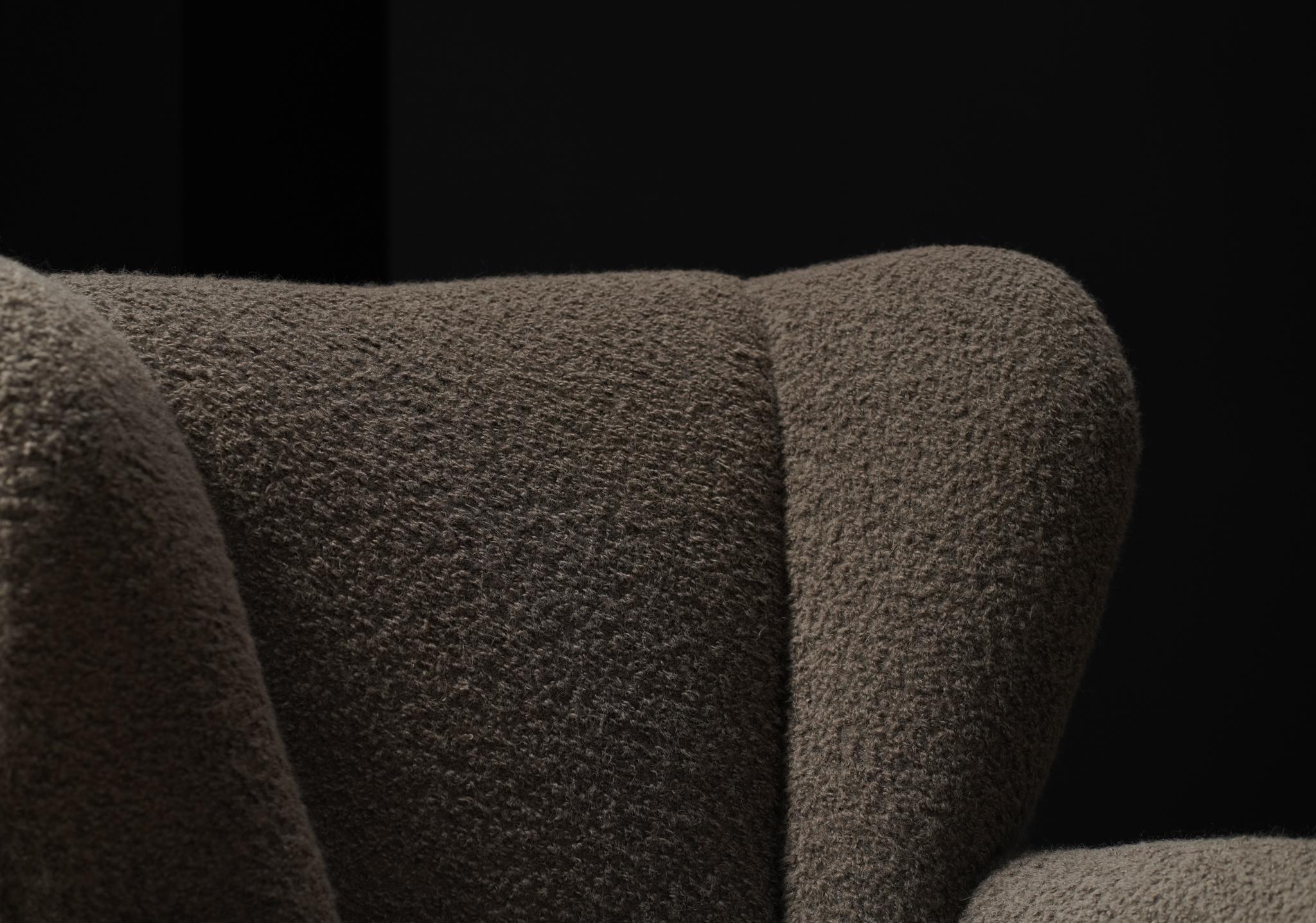 Danois Chaise longue à oreilles Boucle en vente
