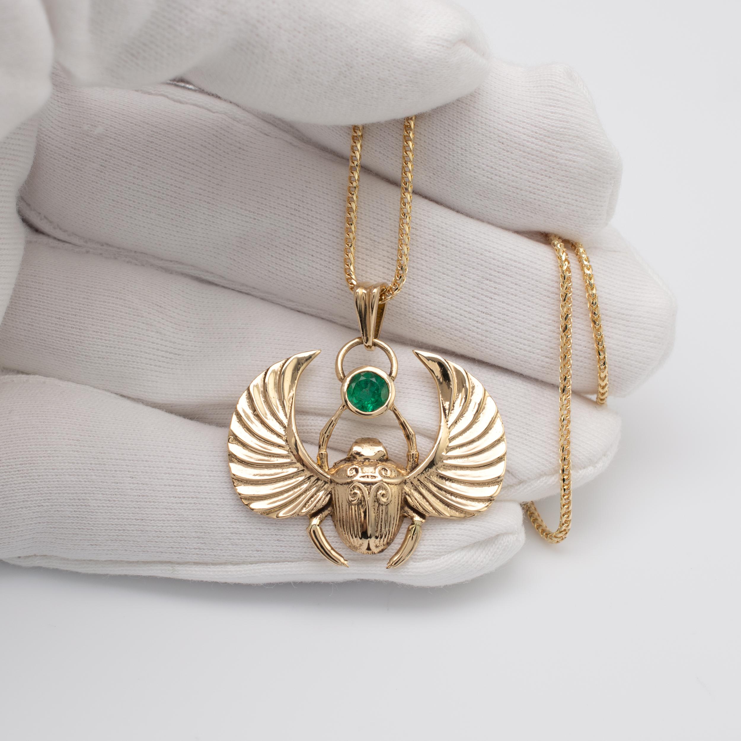 Round Cut Egyptian Scarab Beetle Pendant Necklace 14K Gold, 0.50 Carat Natural Emerald For Sale