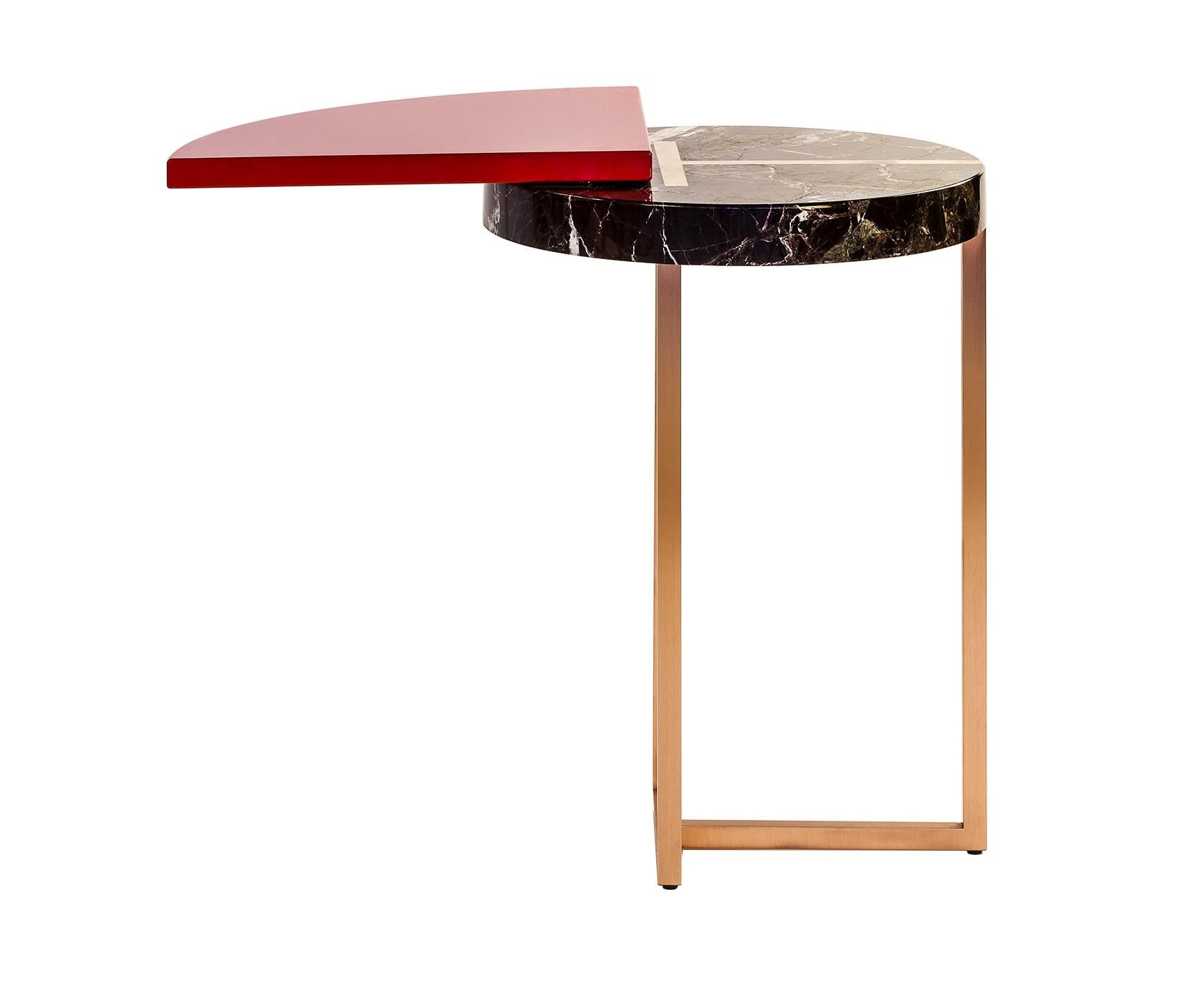 Wings End Table by Hagit Pincovici In New Condition For Sale In Geneve, CH
