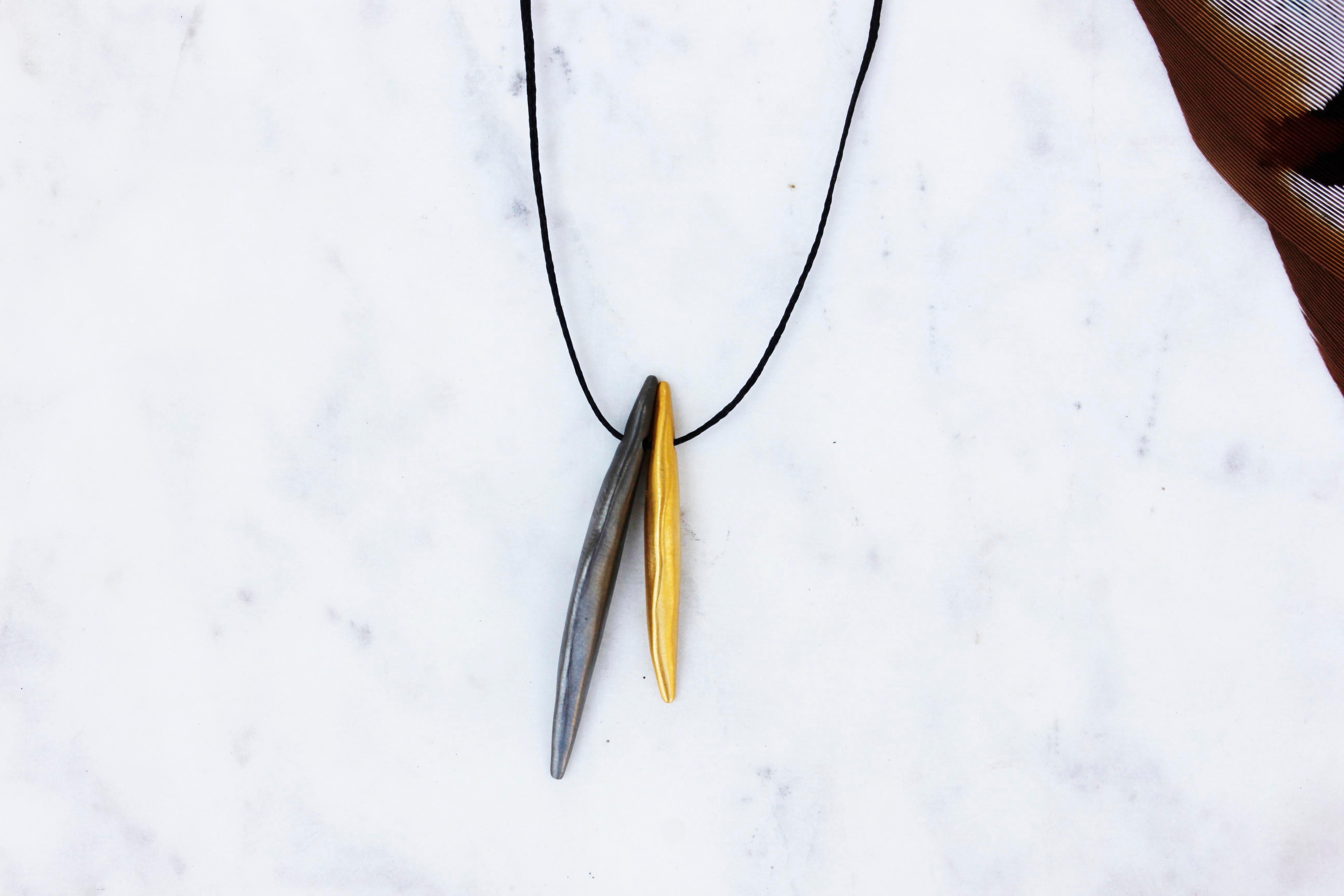 Contemporary Wings Necklace Gold / Black Platinum Plated For Sale