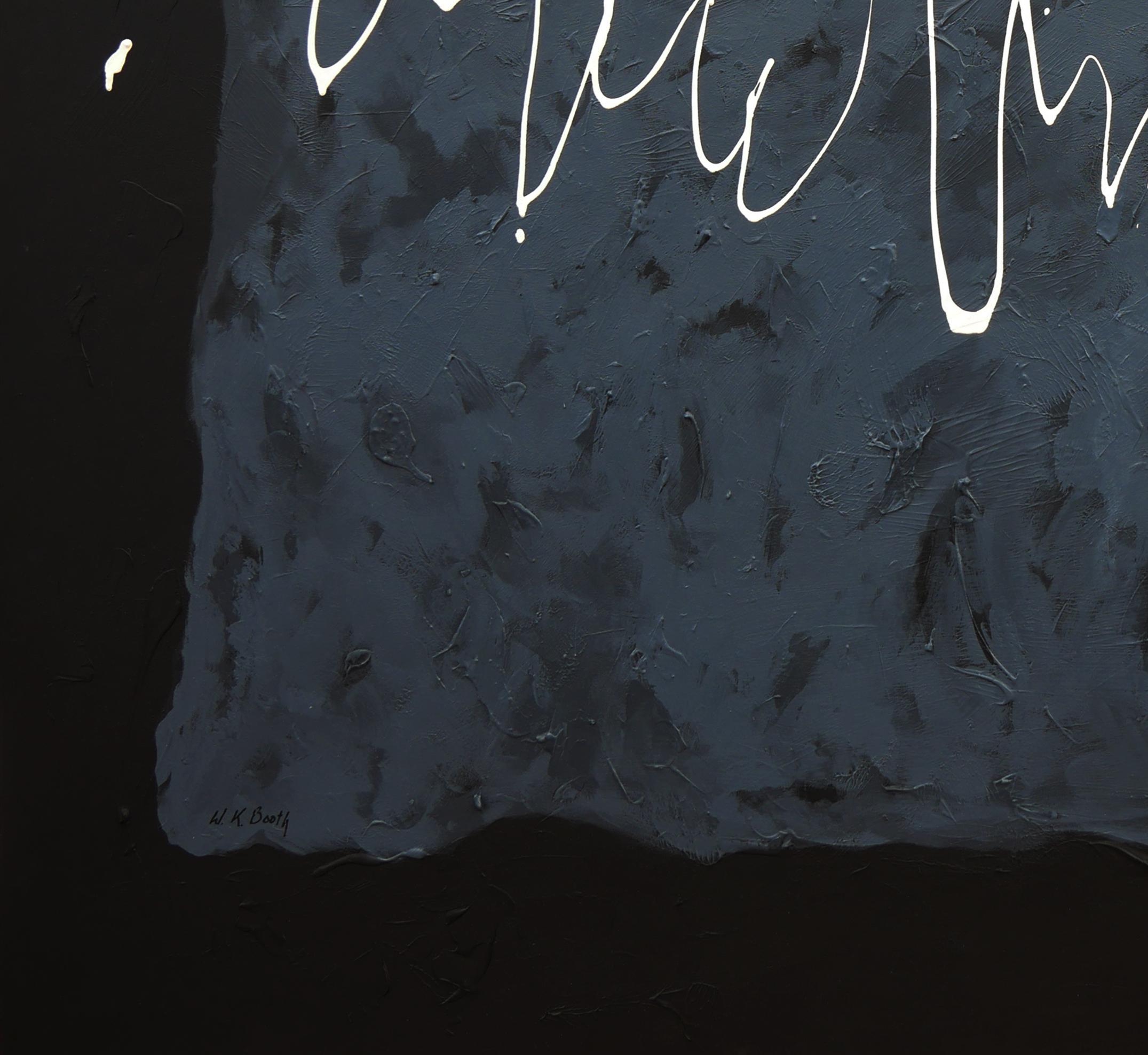 Quadro astratto contemporaneo in bianco, grigio e nero dell'artista Winifred Booth di Houston, TX. Il pezzo raffigura due forme rettangolari grigie con scarabocchi calligrafici bianchi e simboli Ogham irlandesi. Tutti gli elementi del quadro sono su