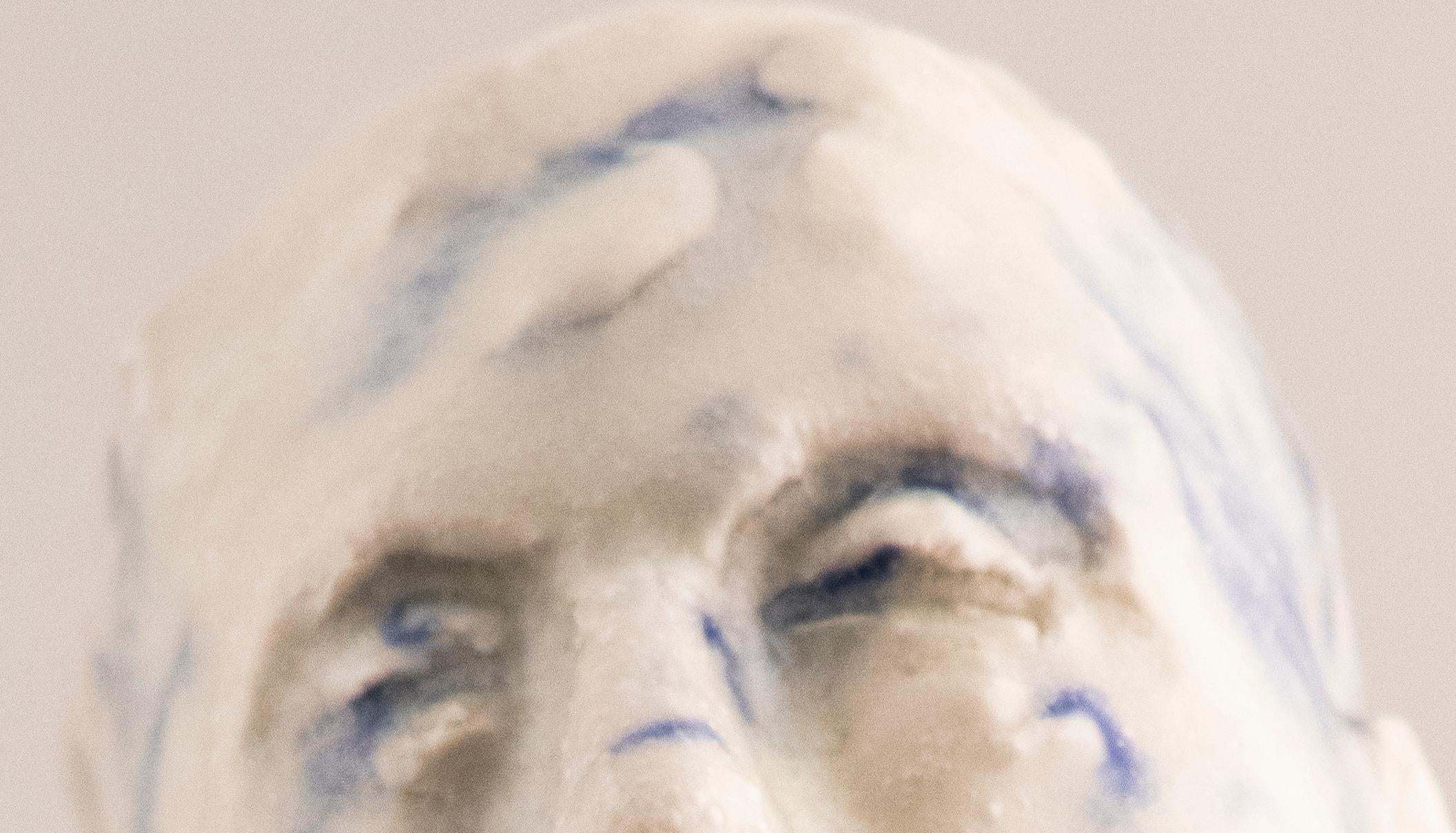 La serie Worry, testa in gres: 'Faith' - Sculpture Contemporaneo di Winifred McNeill