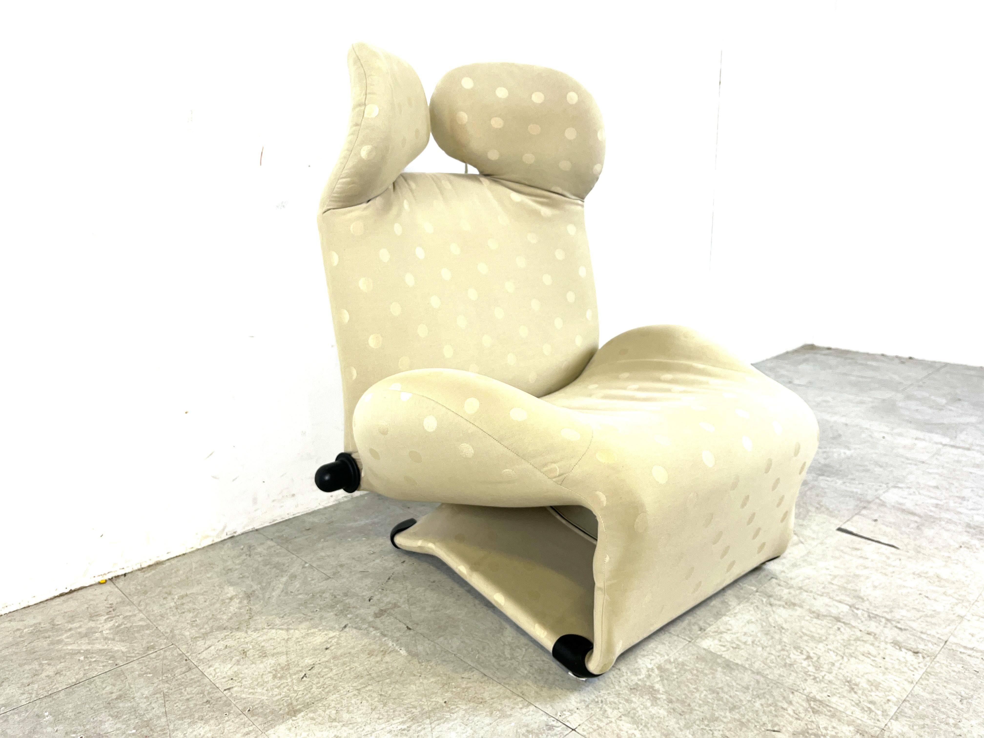 Wink Easy Chair entworfen von Toshiyuki Kita für Cassina, 1980er Jahre (Italienisch) im Angebot