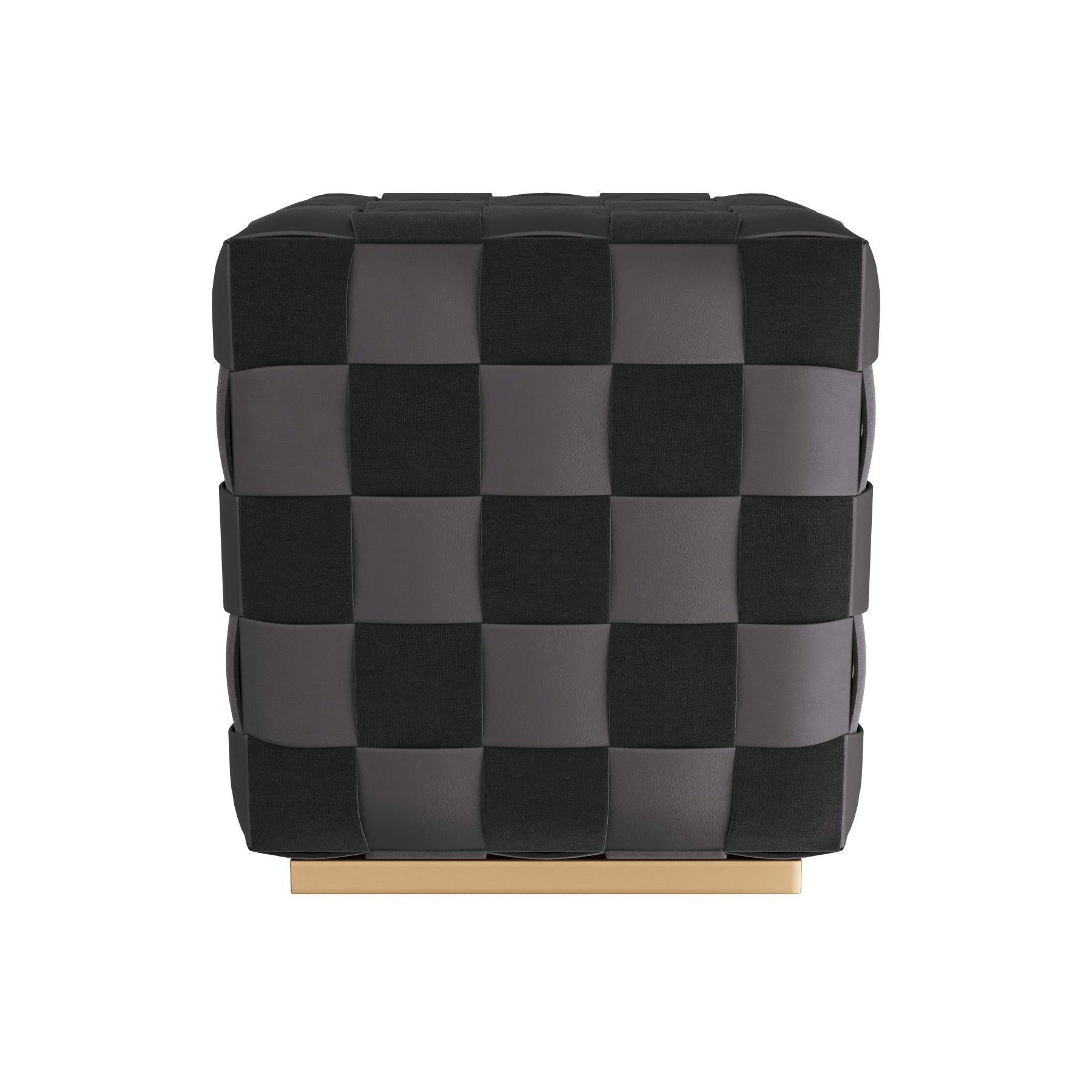 The oversized Winnetka ottoman is a striking and graphic addition to any contemporary living space. Designed with both function and flair in mind, it doubles as a stylish option for additional, pull-up seating. Crafted as a playful cube, the ottoman