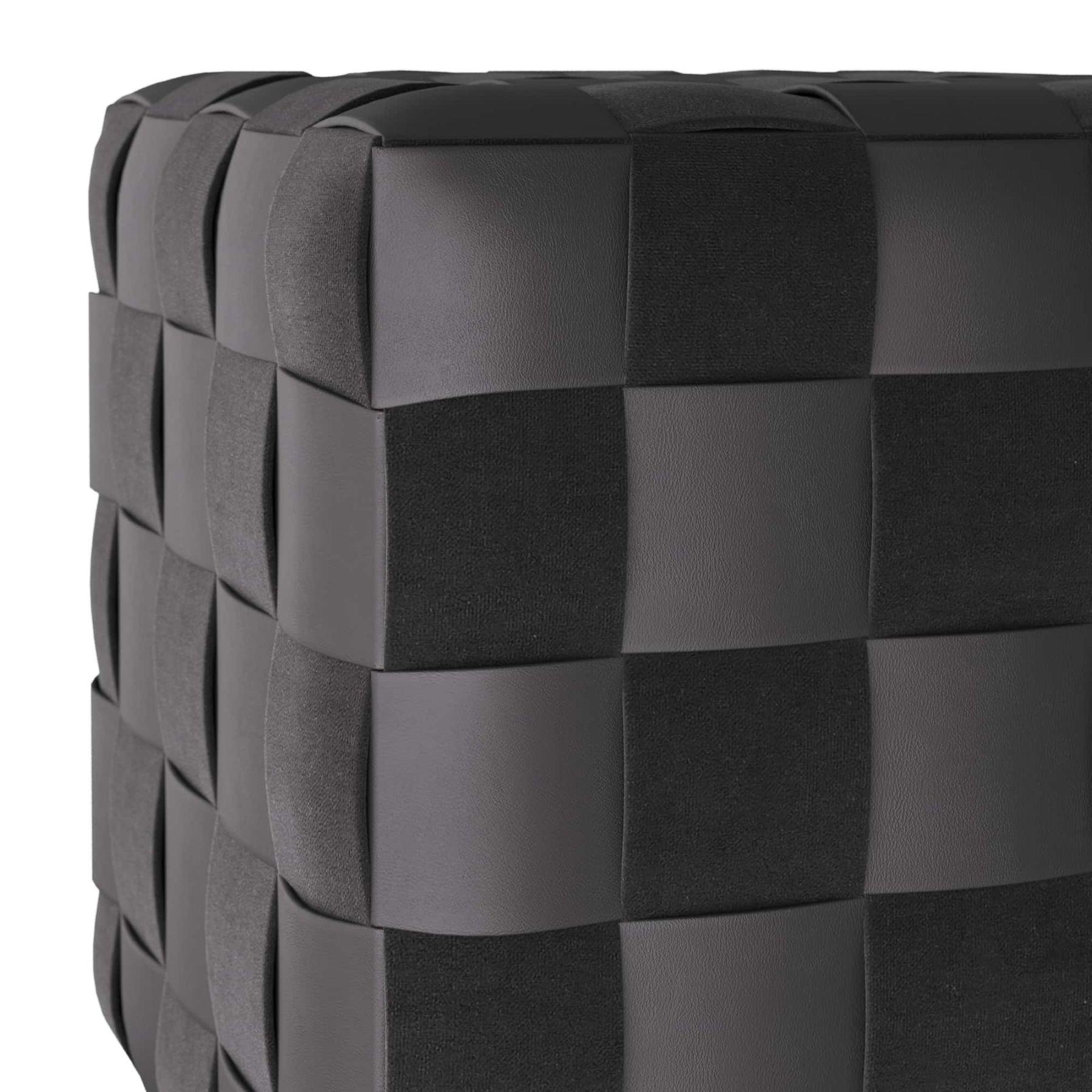 Winnetka Ottoman FOI04 - Black Leather In Excellent Condition For Sale In London, GB