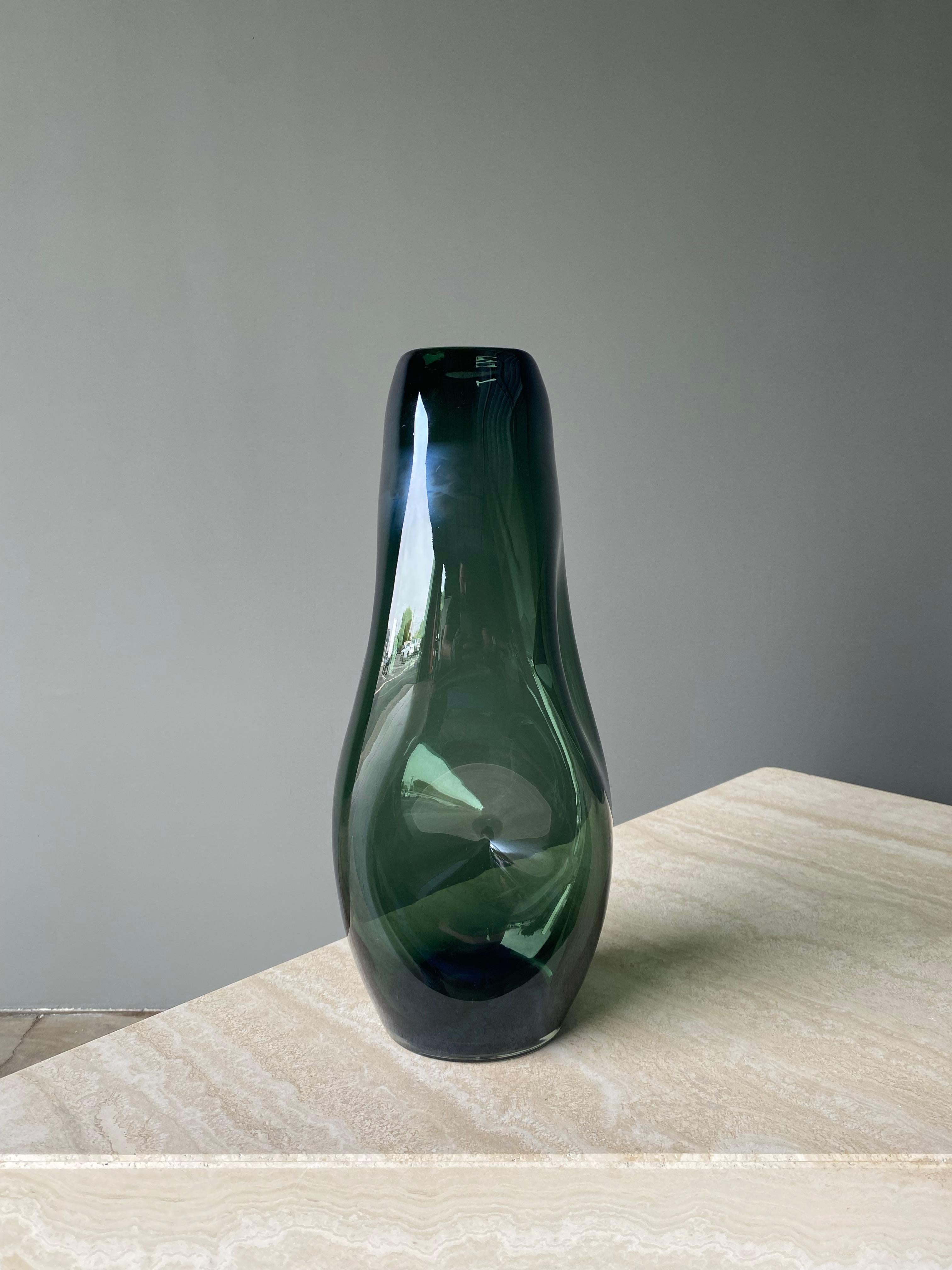 Winslow Anderson für Blenko, Vase „Pinched“ aus Kunstglas, 1960er-Jahre im Angebot 6