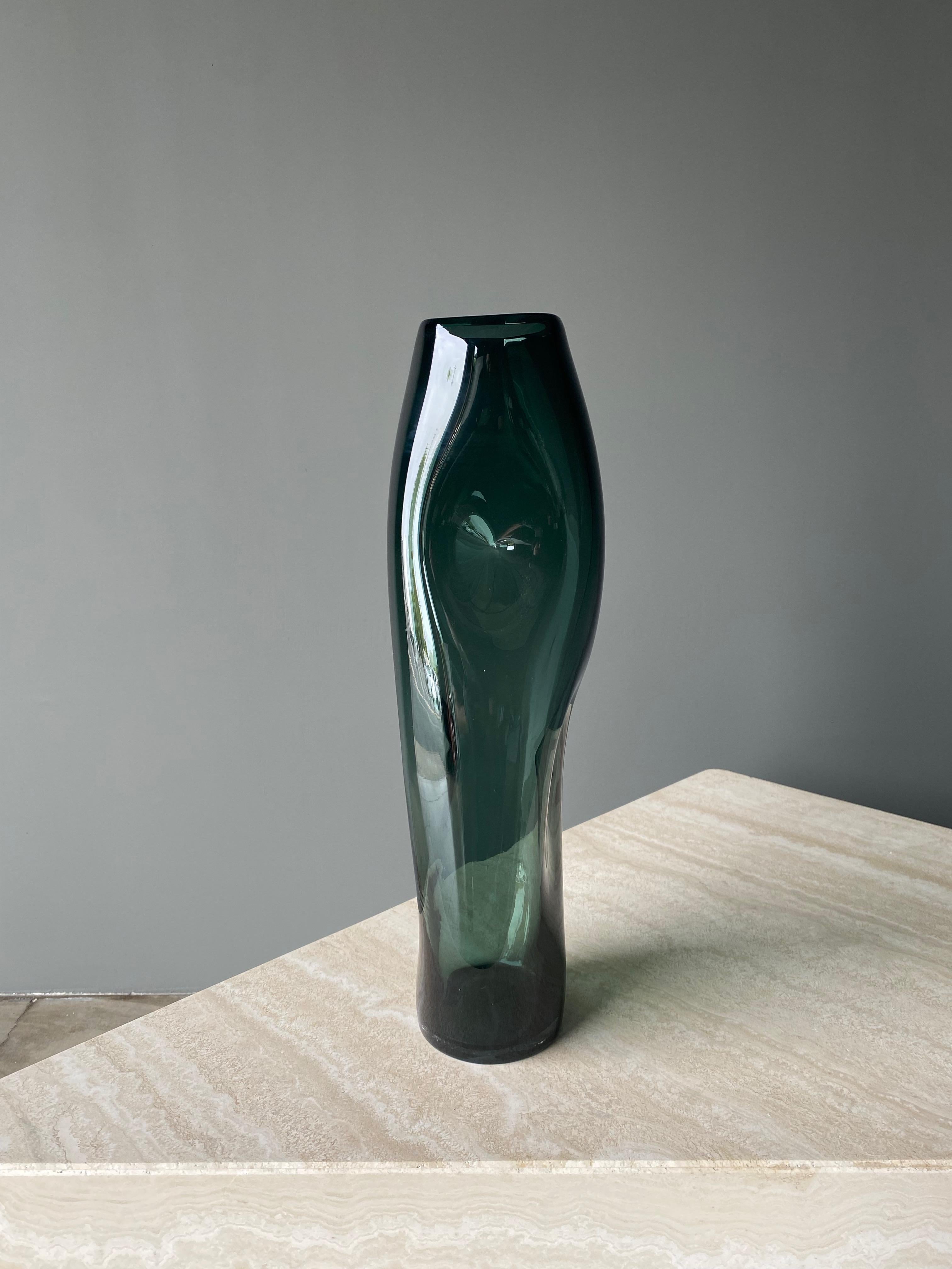 Vase en verre d'art « Pinched » de Winslow Anderson pour Blenko, années 1960  en vente 1