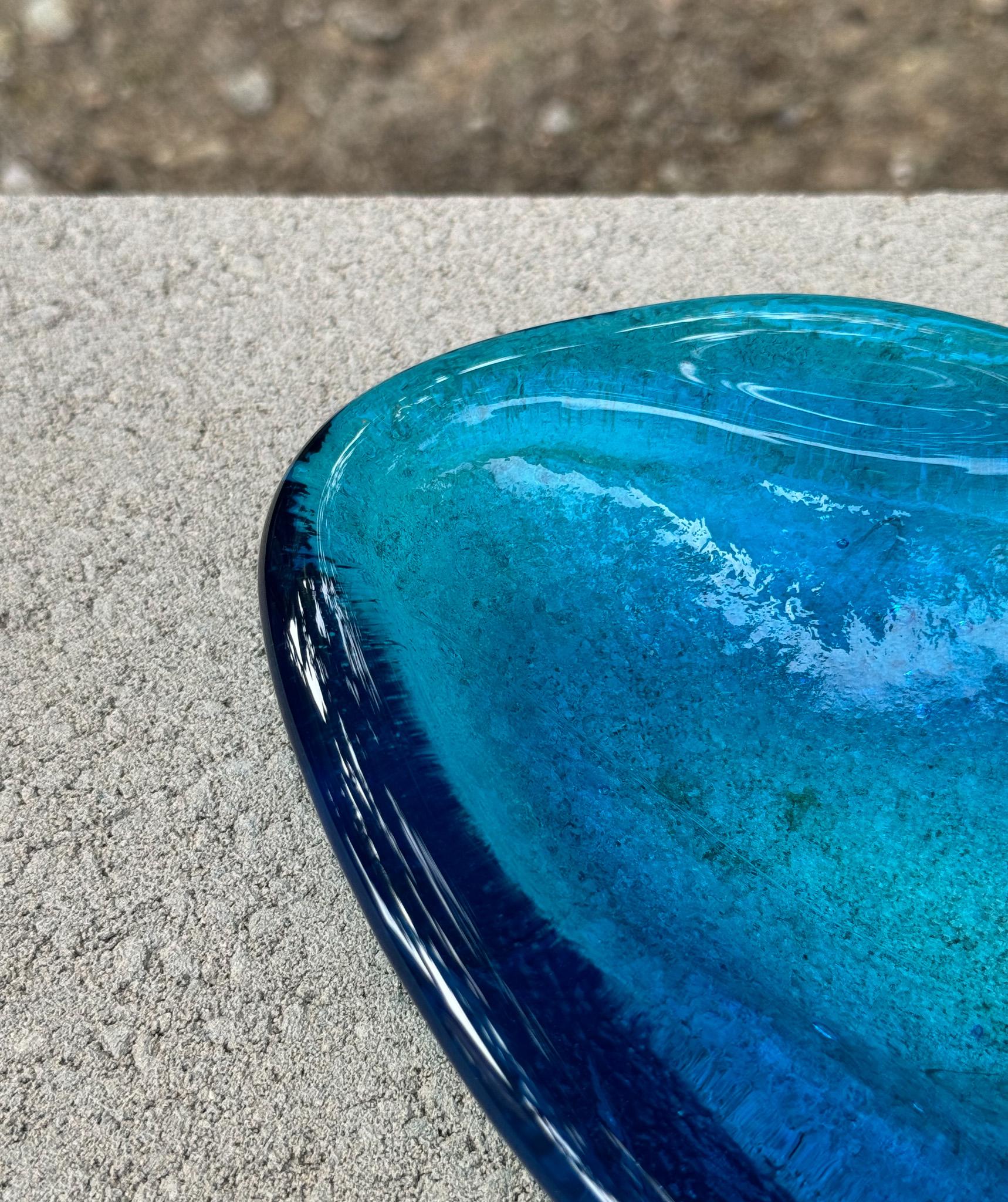 Mid-Century Modern Winslow Anderson Handmade Amoeba Freeform Glass Bowl / Tray for Blenko, c.1965