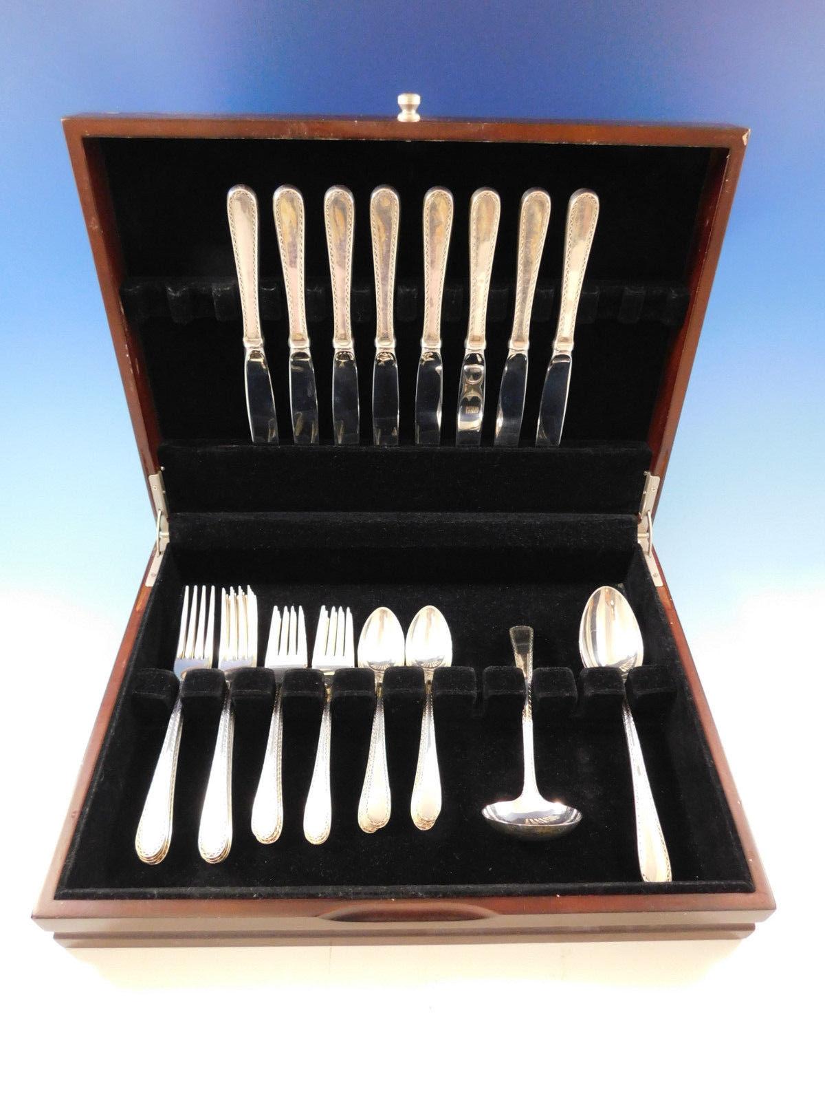 Gorgeous Winslow by Kirk sterling silver flatware set of 35 pieces. This set includes:

Eight knives, 9
