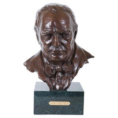 Escultura busto de bronce de Winston Churchill por Earline Heath King (1913-2011)
