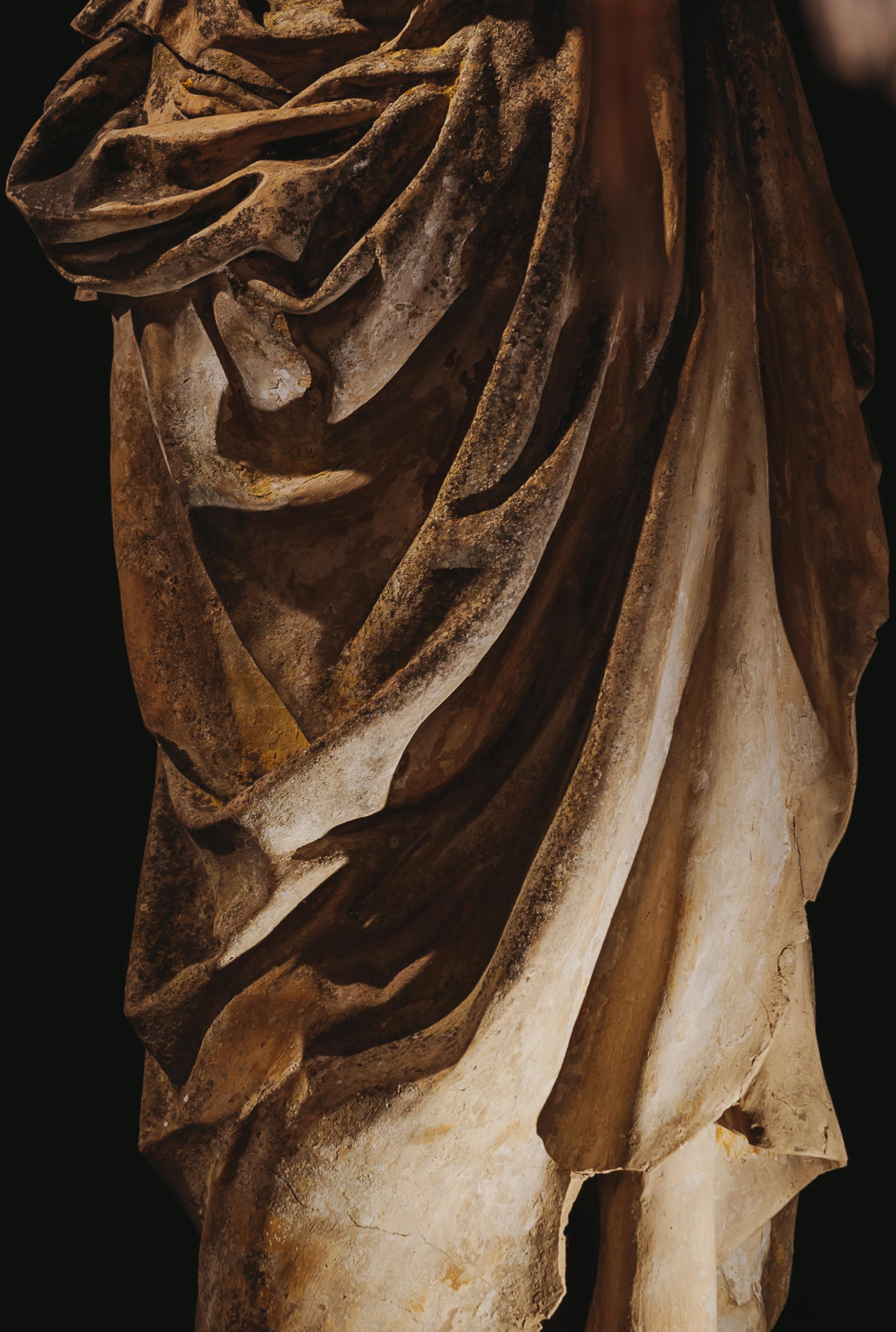 Winter-Terrakotta-Figur aus dem Winter - Seasonal Collection des 19. Jahrhunderts im Angebot 1
