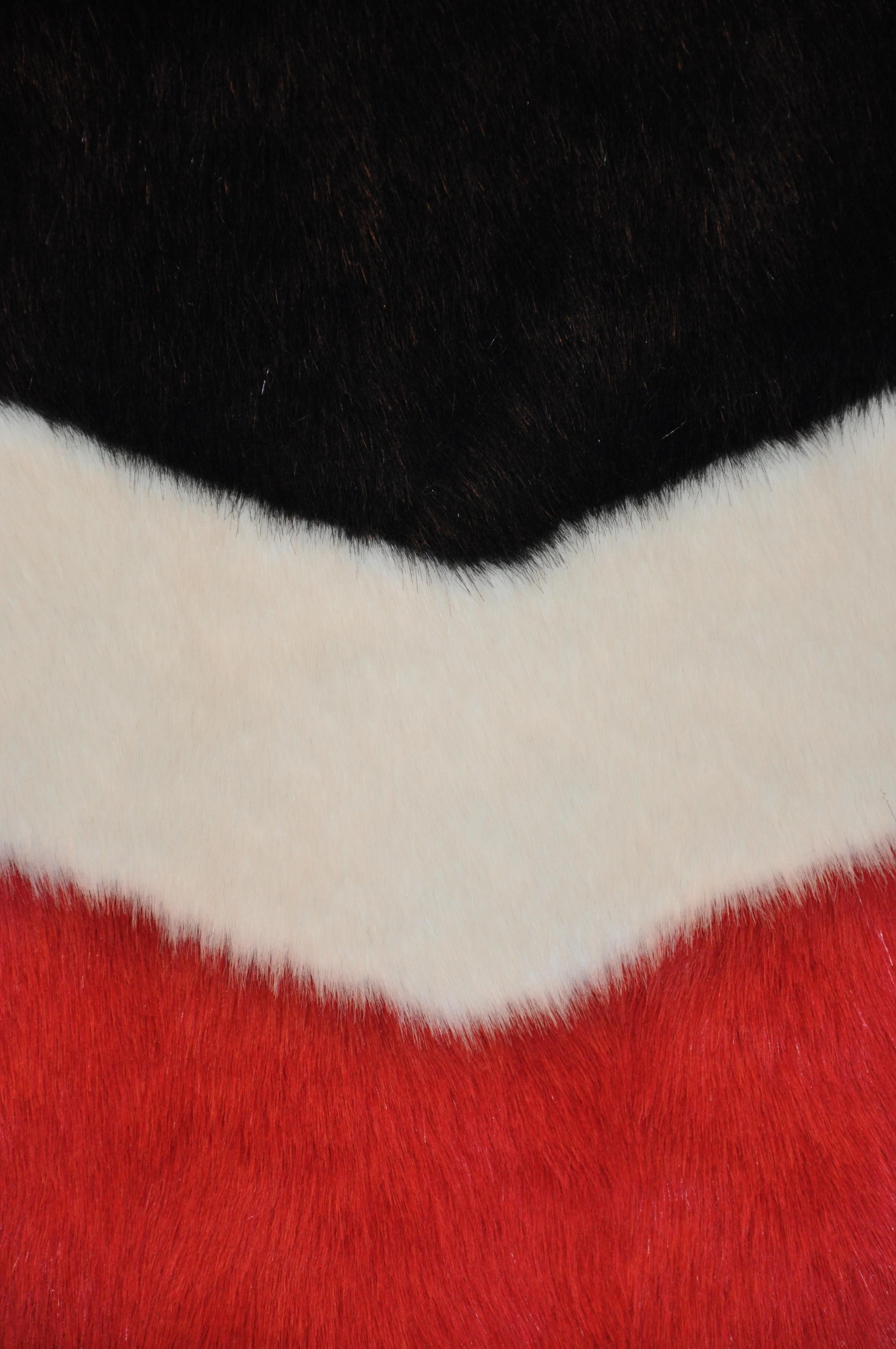 Veste courte en fausse fourrure « Mink » blanche d'hiver, rouge italienne et noir nuit Unisexe en vente