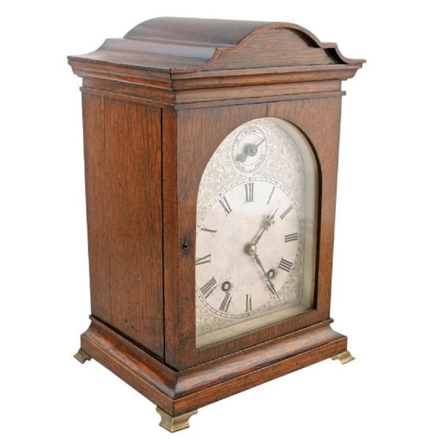A late 19th to early 20th century oak cased mantel clock by Winterhalder and Hofmeier.

The clock has an eight day movement that strikes the hour and quarters on a pair of spiral gongs.

The works are stamped 
