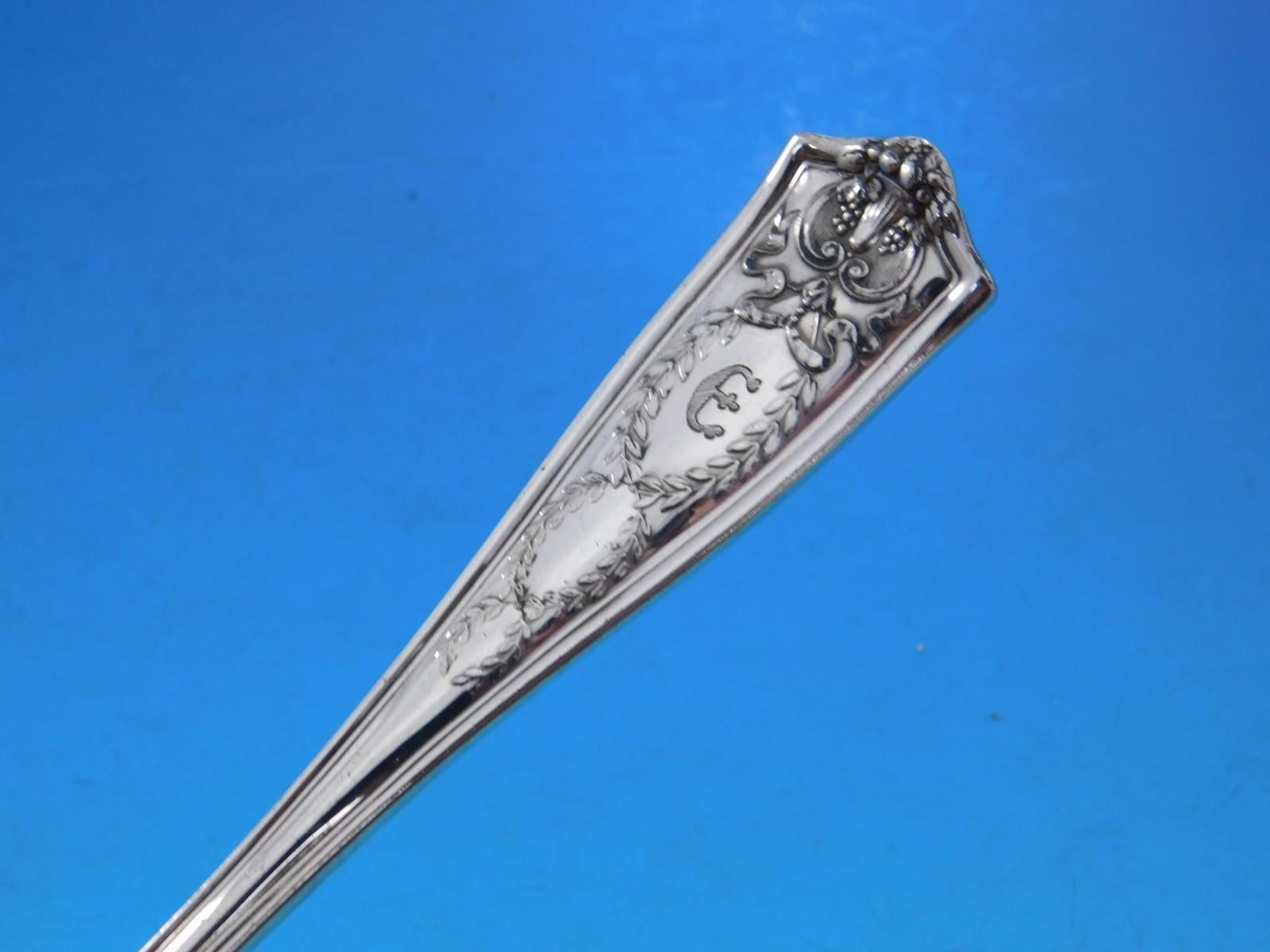 Winthrop by Tiffany Set di posate in argento Sterling Servizio 65 pezzi Cena E Mono in vendita 2