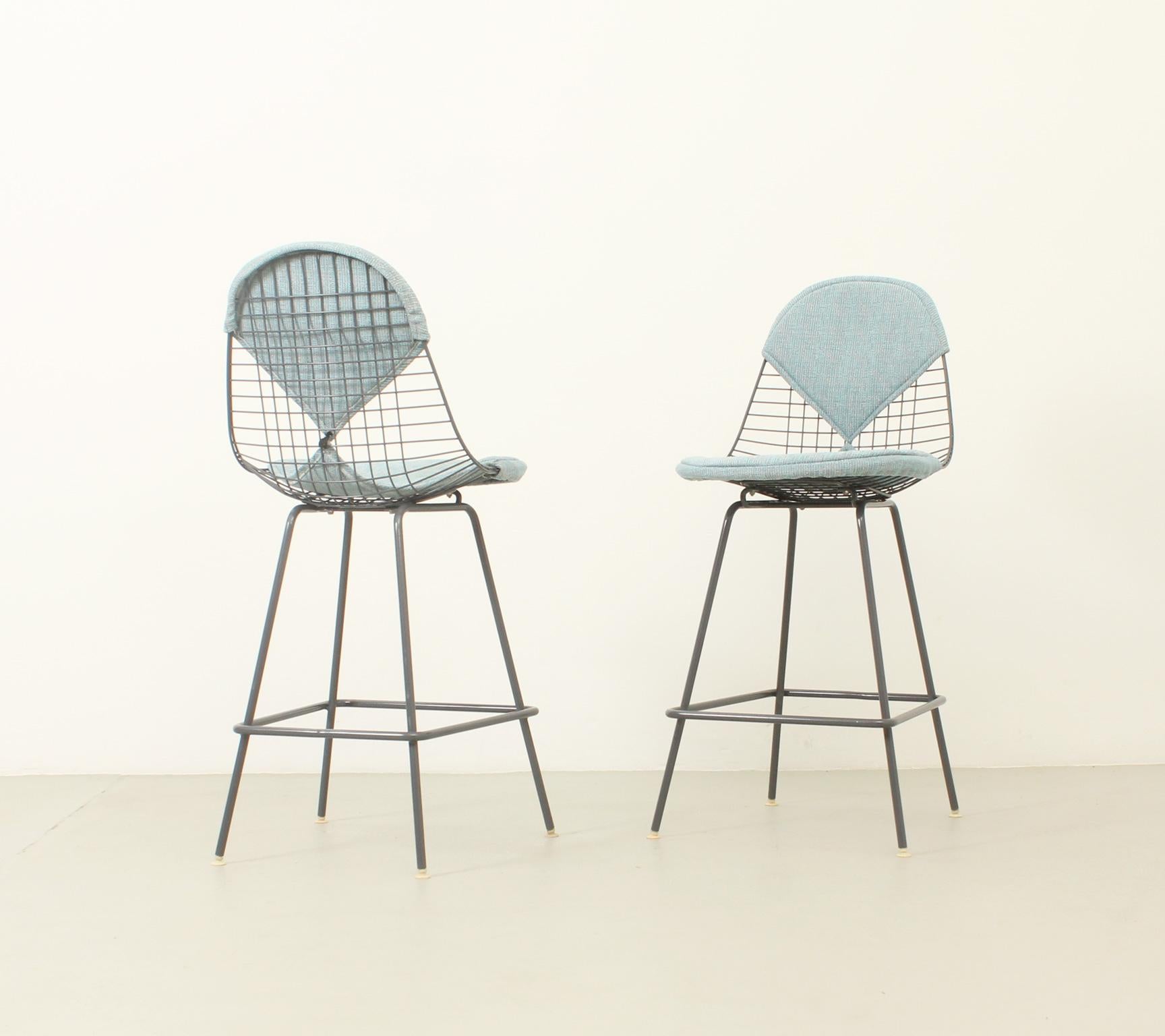 Wire Bikini Stools by Charles and Ray Eames For Sale 1