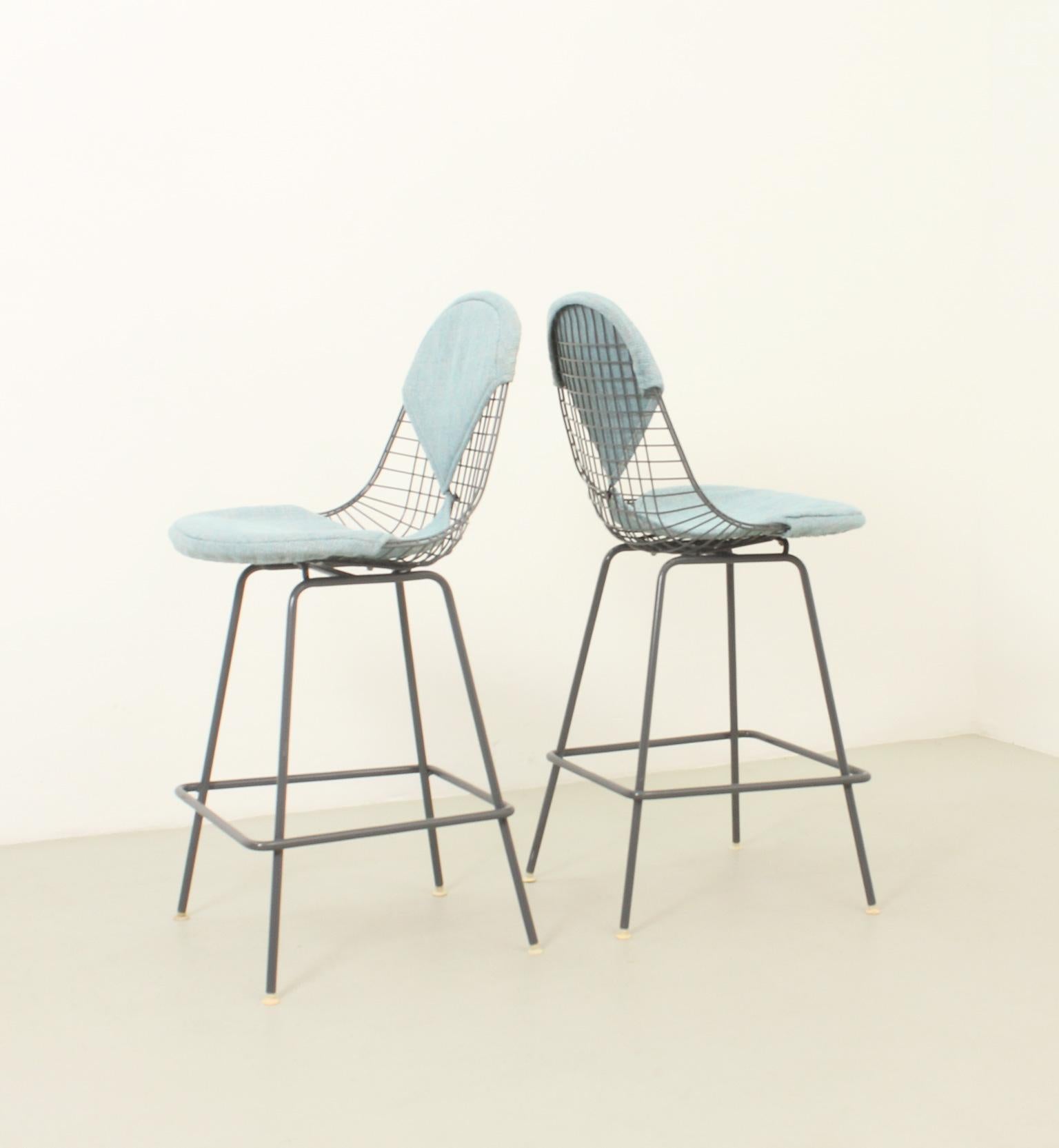 Mid-Century Modern Wire Bikini Stools by Charles and Ray Eames For Sale