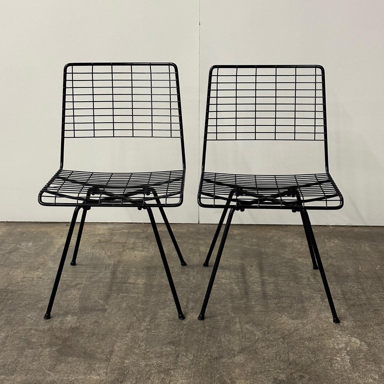 ガーデンファニチャー 50s wire chair by John Keal Wire Chairs by John Keal for Pacific Iron For Sale at 1stDibs