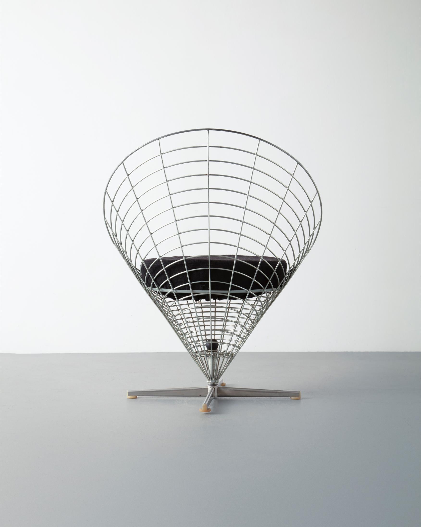 Wire Cone Chair by Verner Panton In Fair Condition For Sale In New York, NY