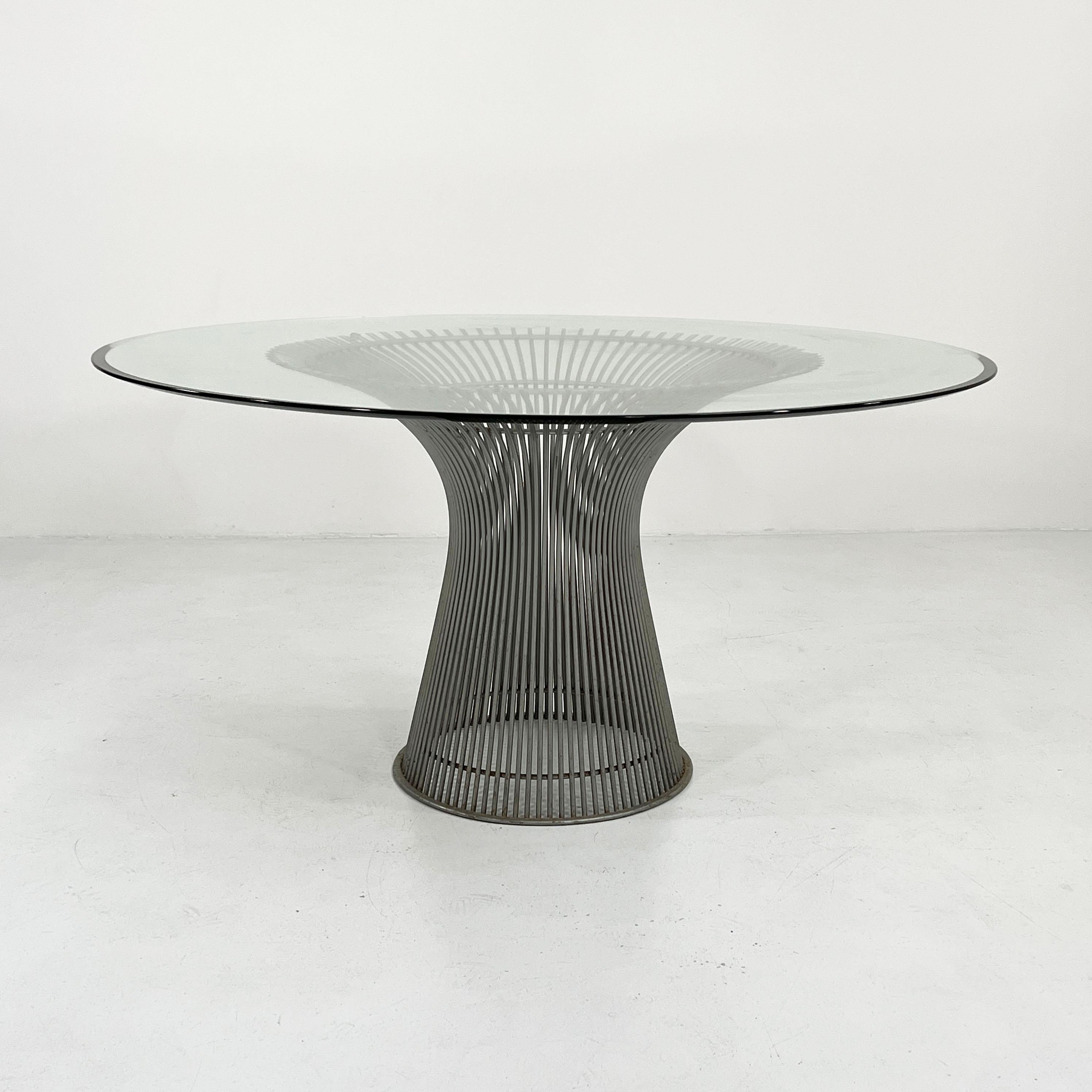 Designer - Warren Platner
Producer - Knoll
Model - Wire Dining Table 
Design Period - Sixties
Measurements - Width 136,5 cm x Depth 136,5 cm x Height 72 cm
Materials - Glass, Steel
Color - Silver, Transparent 
Light wear consistent with age