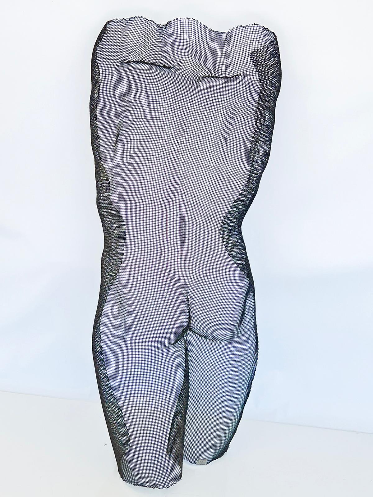 Escultura desnudo masculino de malla metálica para colgar en la pared, de Eric Boyer en Bueno estado para la venta en West Palm Beach, FL