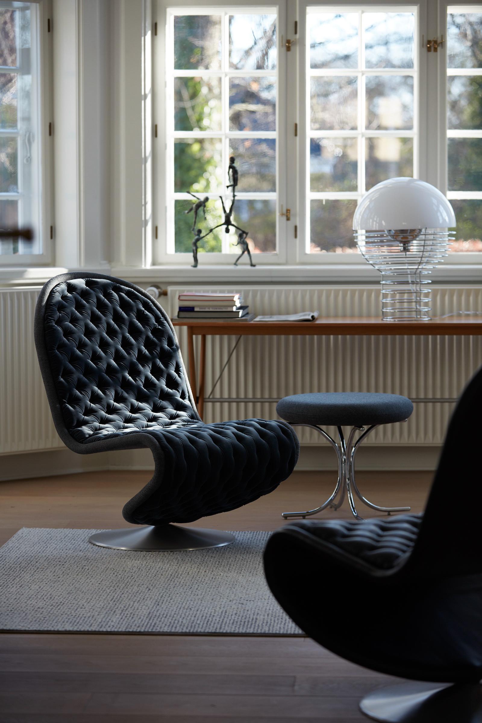 Danish Wire Small Table Lamp in White by Verner Panton